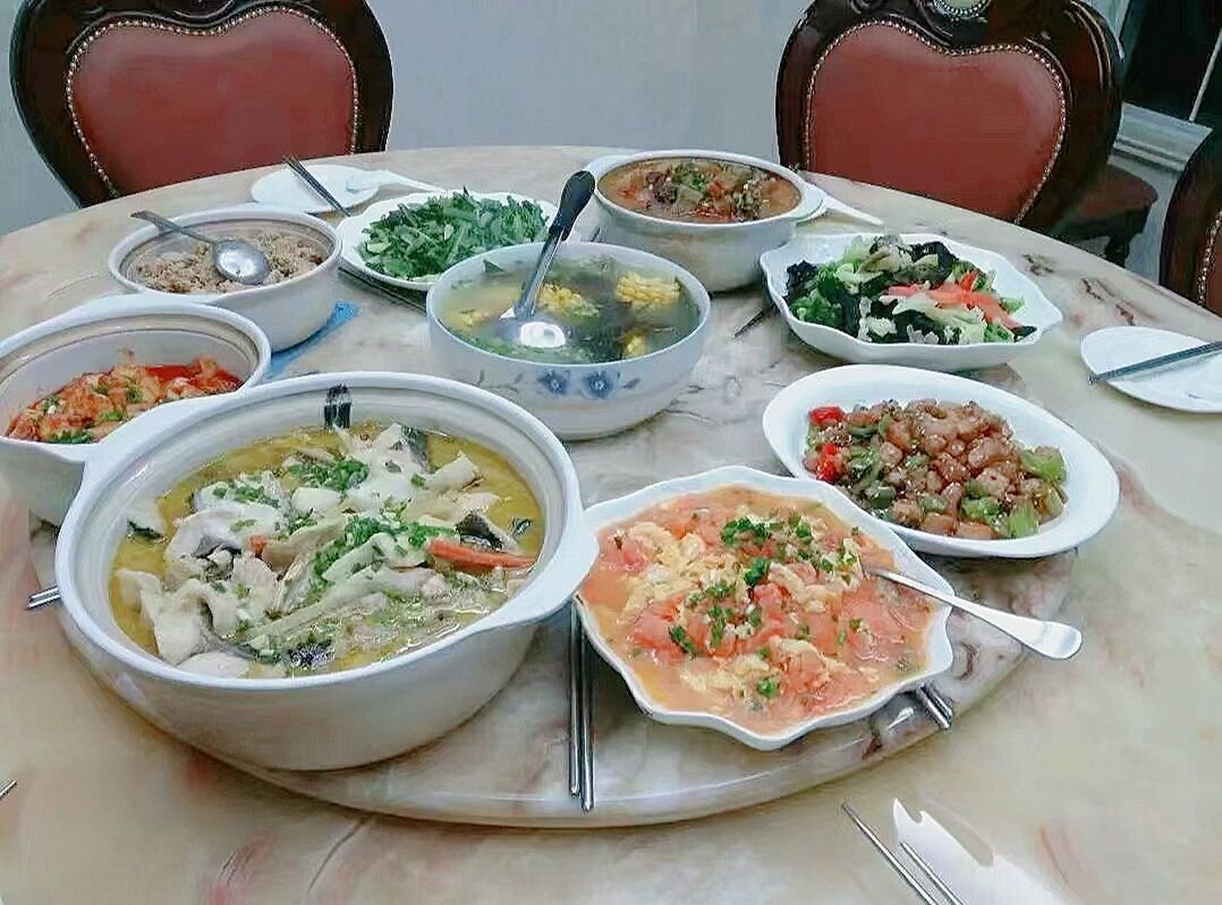 310开头上海 不住家>家政保姆阿姨做饭yyds 姓名:陈倩 年龄:45岁 学历