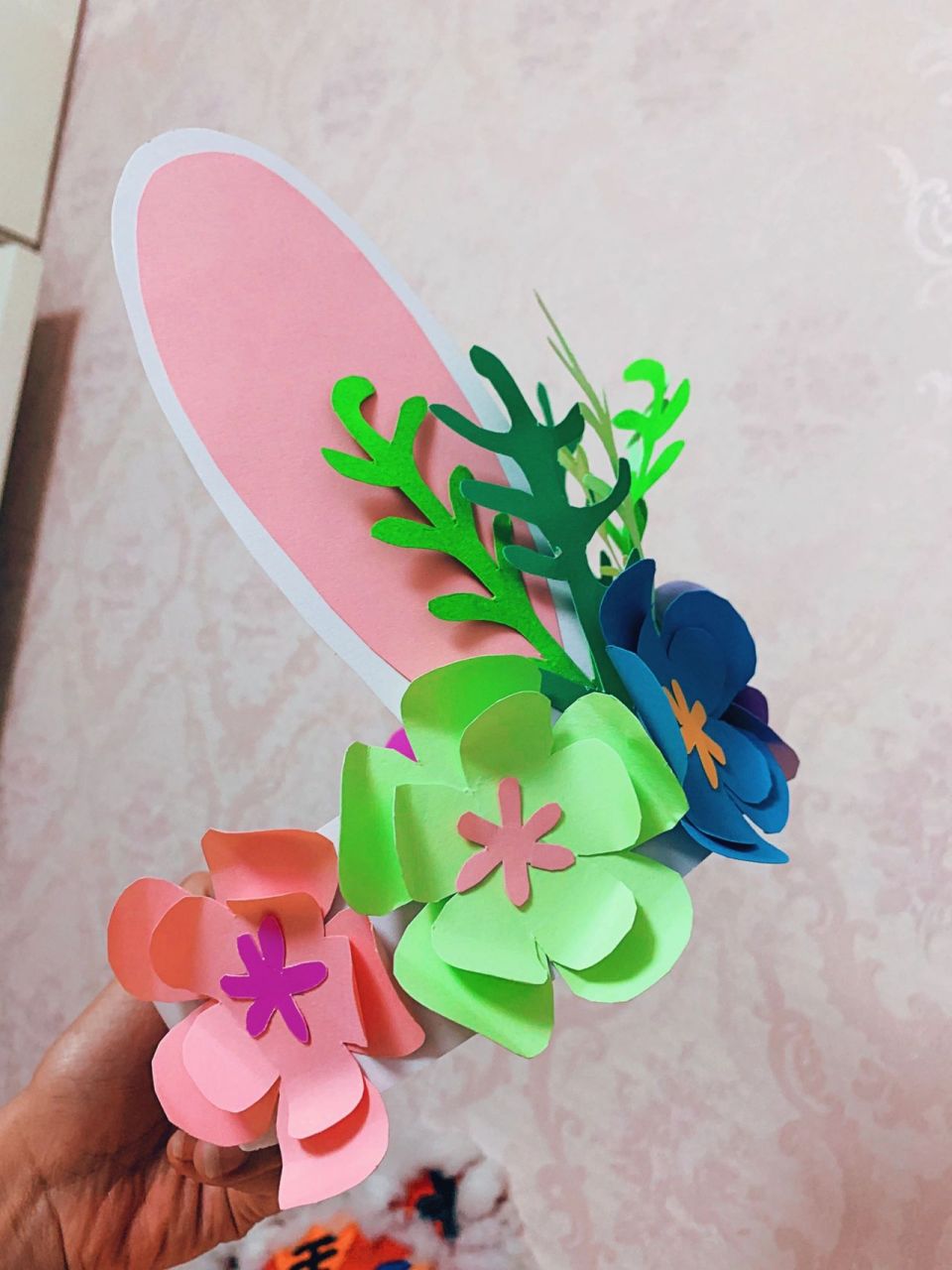 做手工小兔子花环头饰,老母亲尽力啦 昨天期末考试,今天大闯关,昨晚做