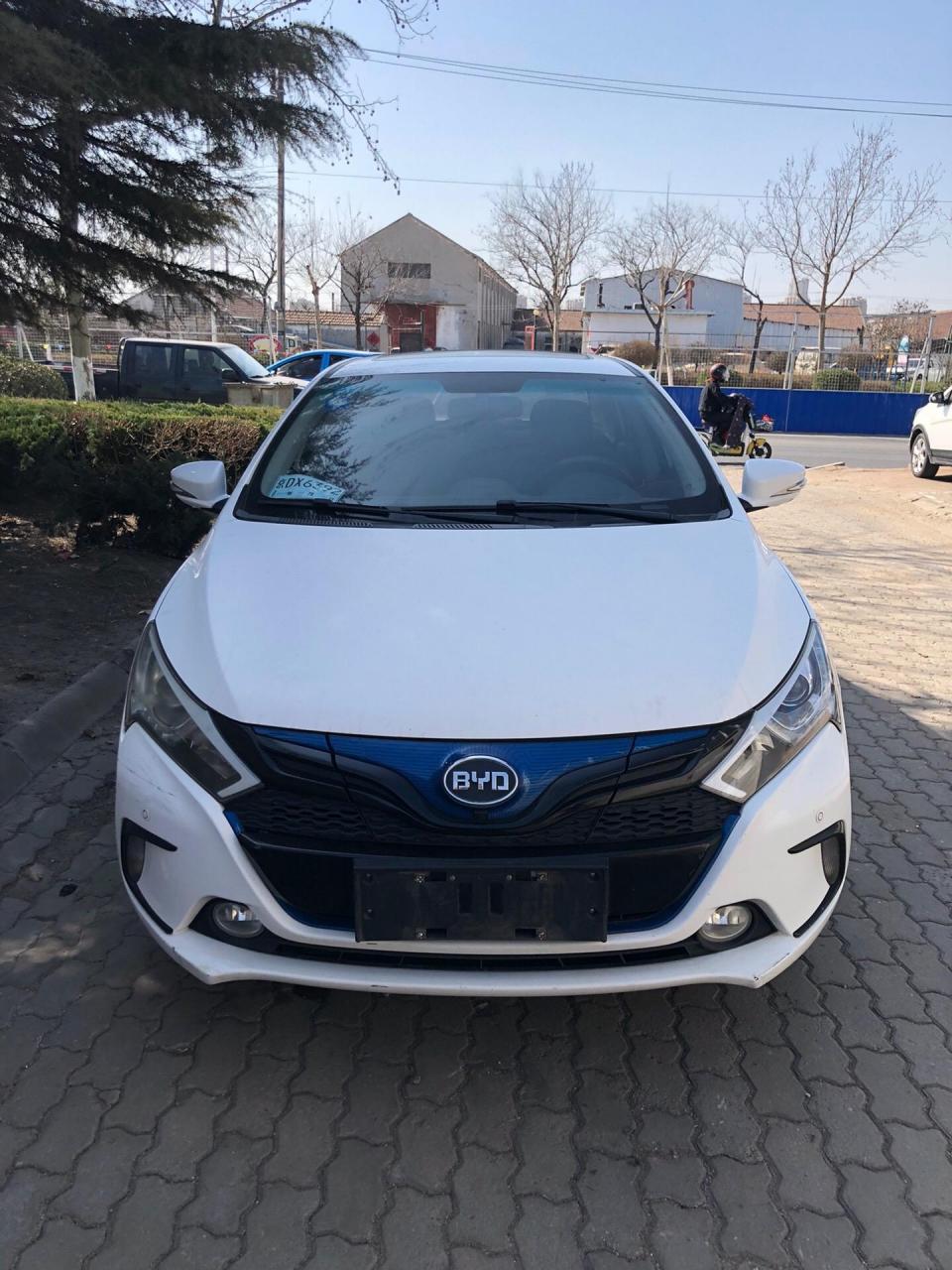 16年比亚迪秦ev300尊贵,,续航300公里,个人非营运,360全景影像,真皮