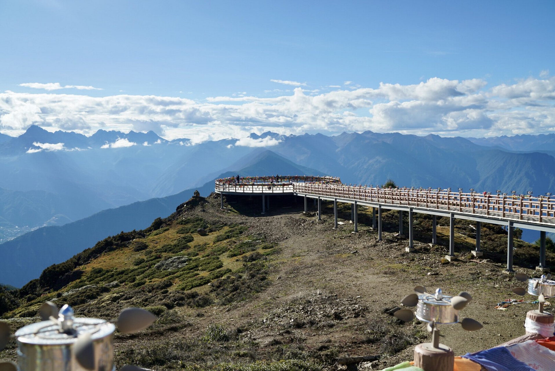 木里玛娜茶金观景台 木里玛娜茶金观景台,去了不堵车,晴天 1,09.