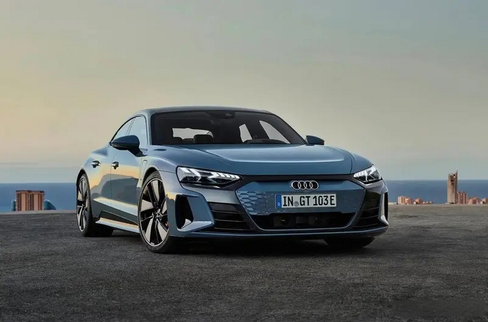 奥迪e-tron gt上市 售价99.