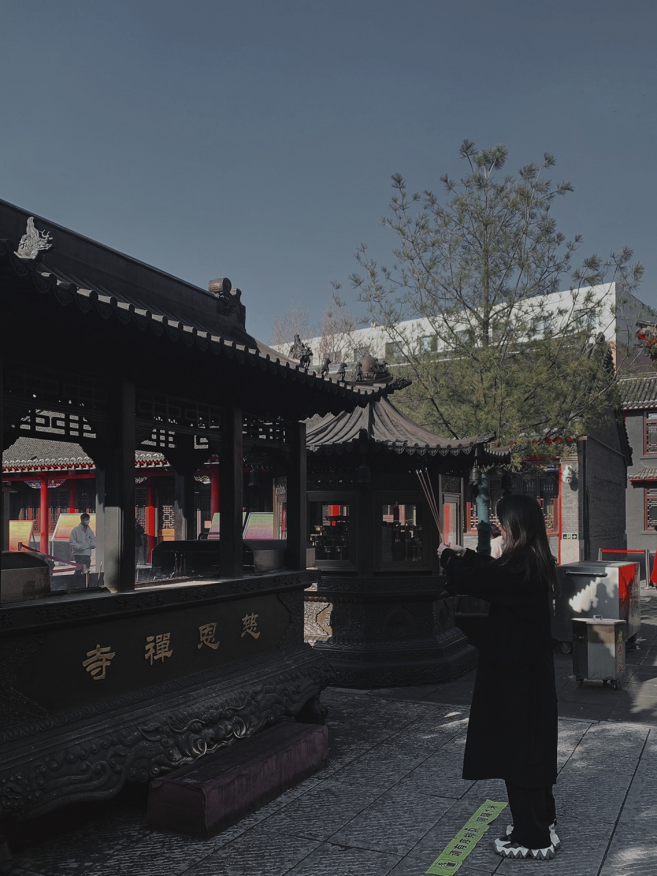 沈阳 |慈恩寺 沈河区大南街 冬天去的人比较少 寺庙里请香590供灯50