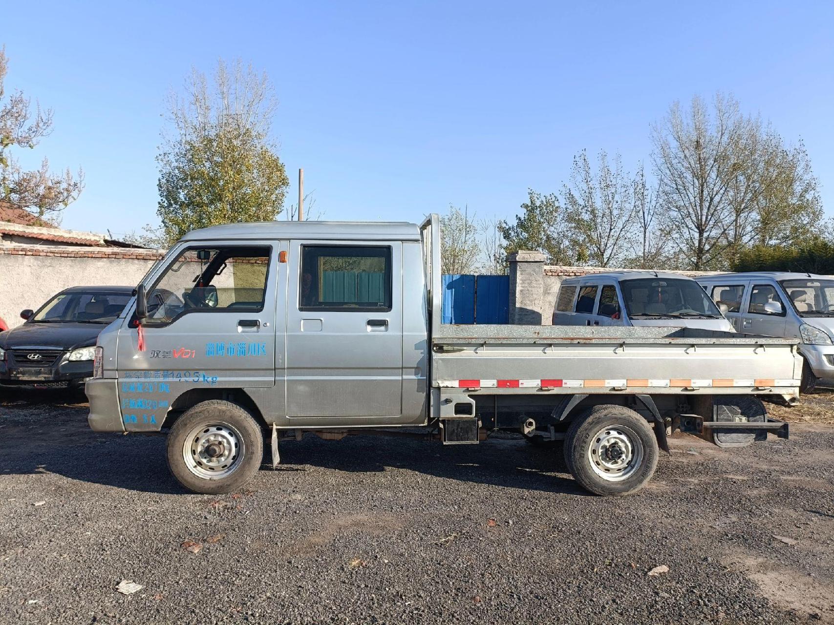 一四年福田驭菱双排,实表两万公里里外崭新,原车带气罐油气两用,全款