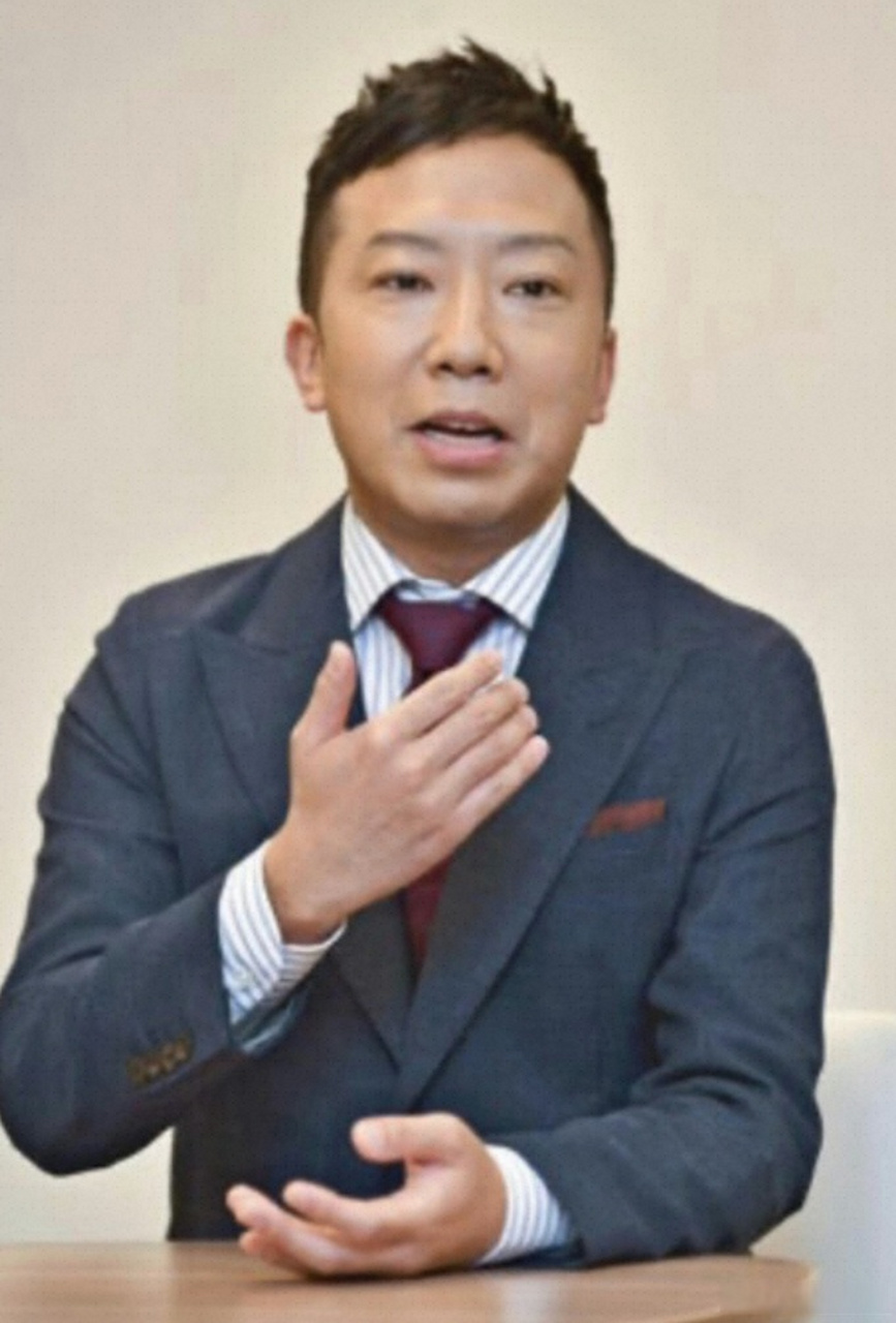 市川猿之助一家被发现倒在家中# 今日,市川猿之助及其父母被发现翟谮