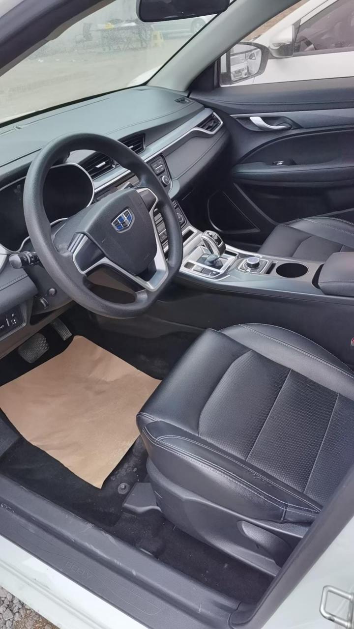 吉利帝豪ev450, 号称40万公里不会掉电的车,续航不虚.