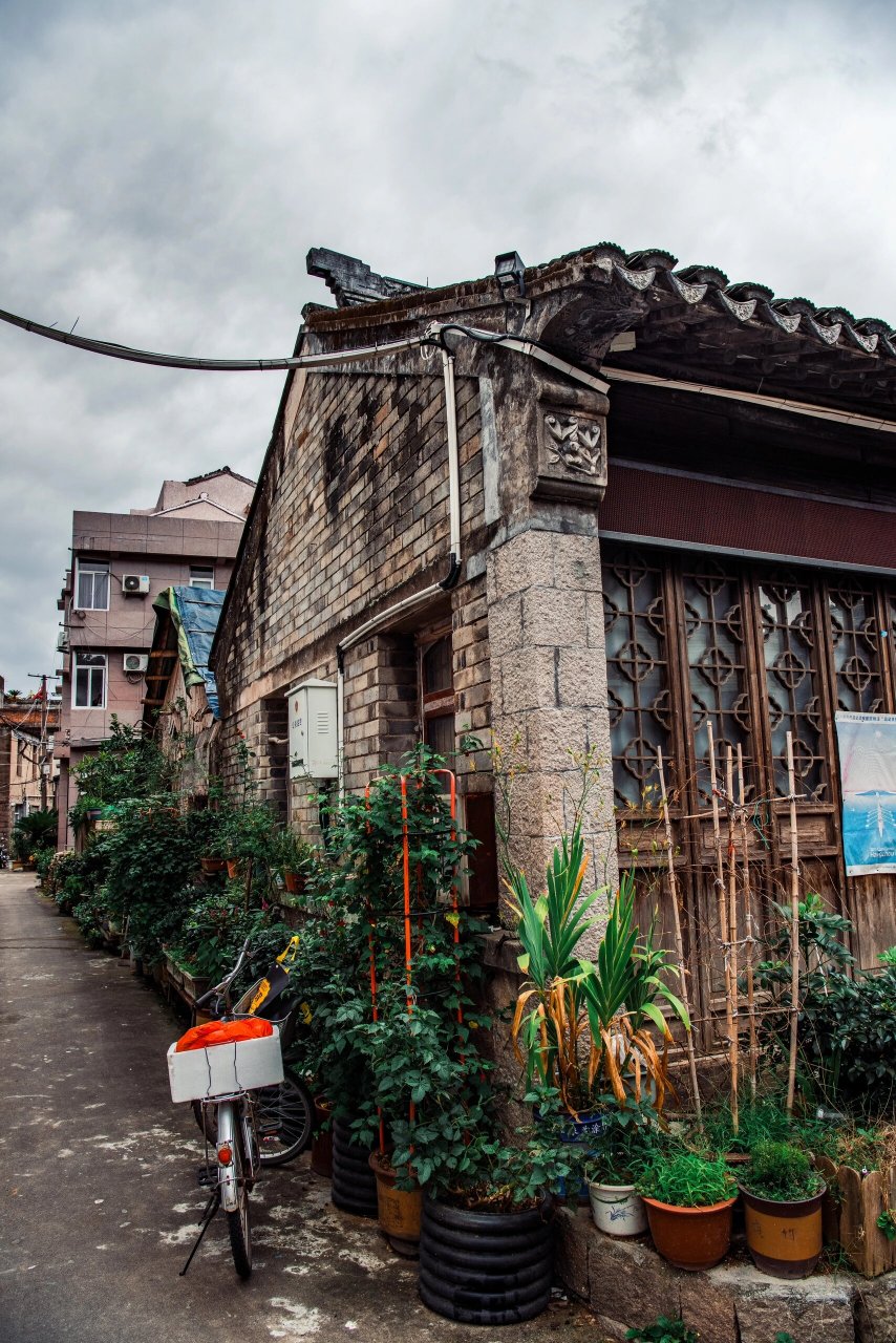 温州古村落 乐清市仙溪南阁村 昨怜破袄寒,今嫌紫蟒长 金满箱银满箱