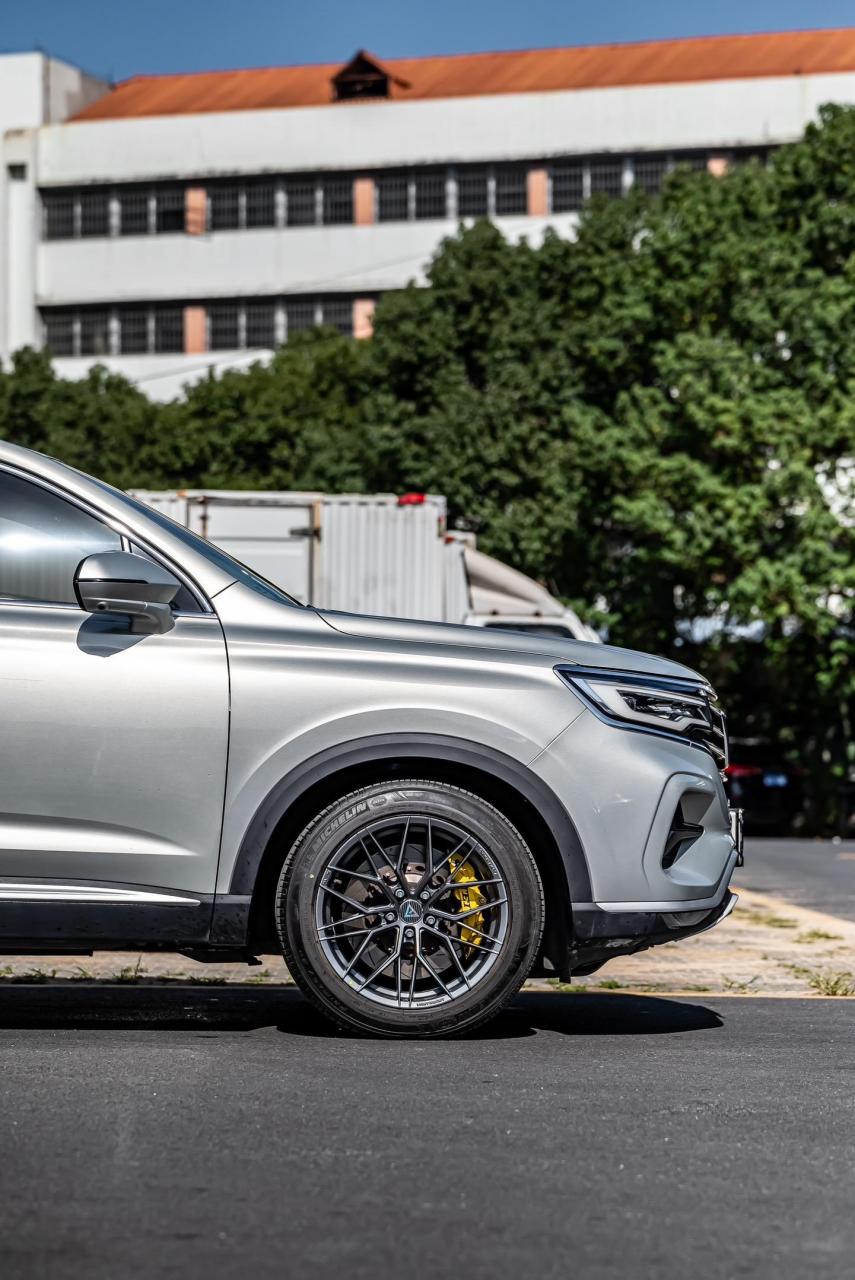 荣威rx5原厂升级18寸巨久vlf-06哑光枪灰色 轻量化旋压轮毂.