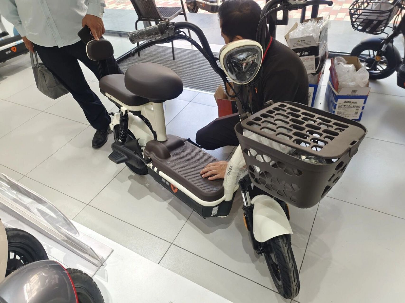 最近因为厦门哈罗助力车被收回,出行实在不方便,上周考虑入手电动车