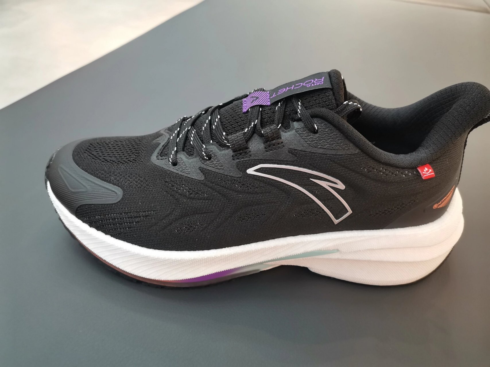 安踏 火箭5代 安踏火箭五代(5523) 男 女同款,颜色多多,欢迎选购 冬日