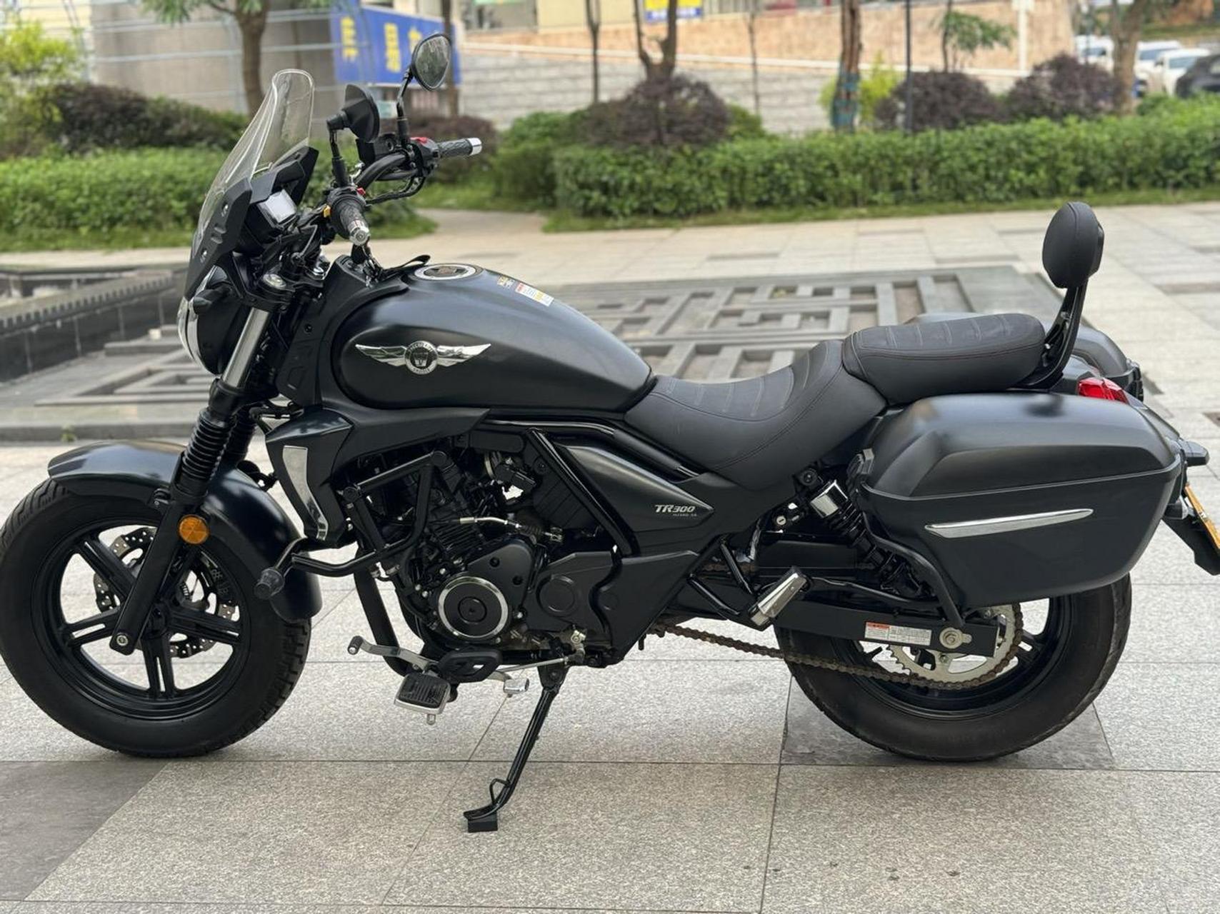 豪爵tr300旅行版哈雷太子巡航摩托车.