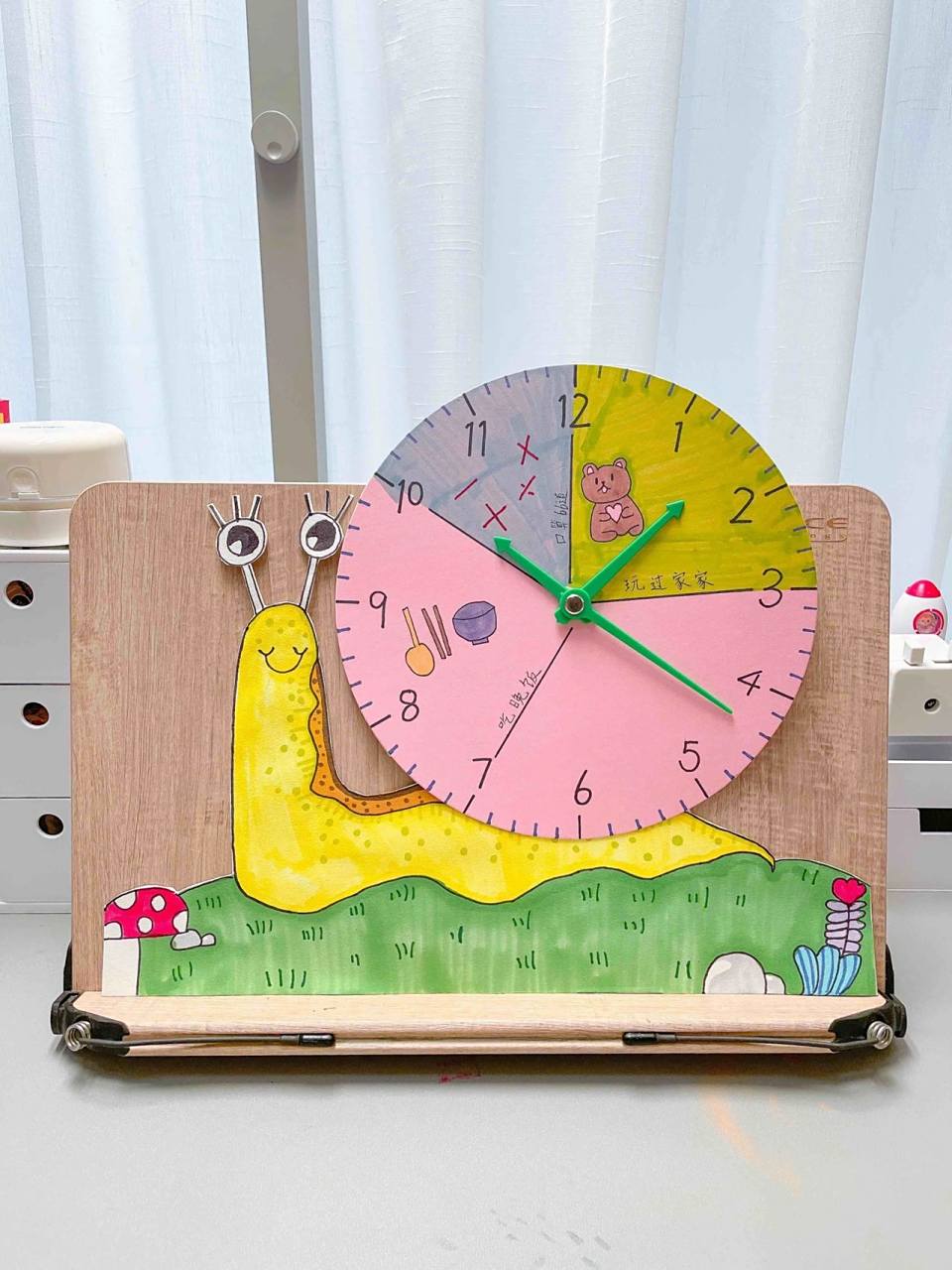 小学二年级手工动物蜗牛钟表/钟面制作～～ 学校国庆的数学实践作业