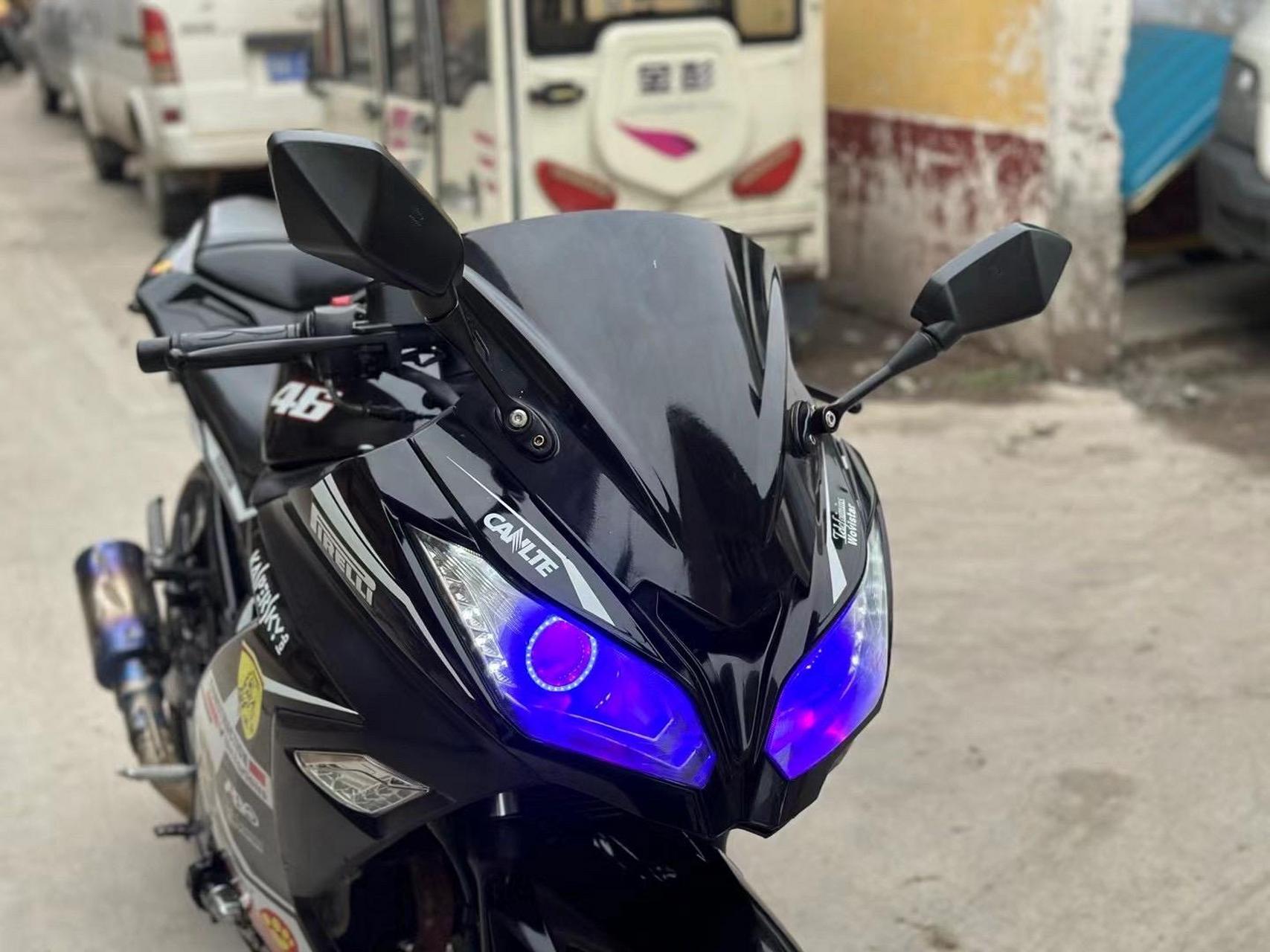 最新到货 小忍者双缸水冷350 2000多公里 改装恶魔眼大灯 法拉利版画