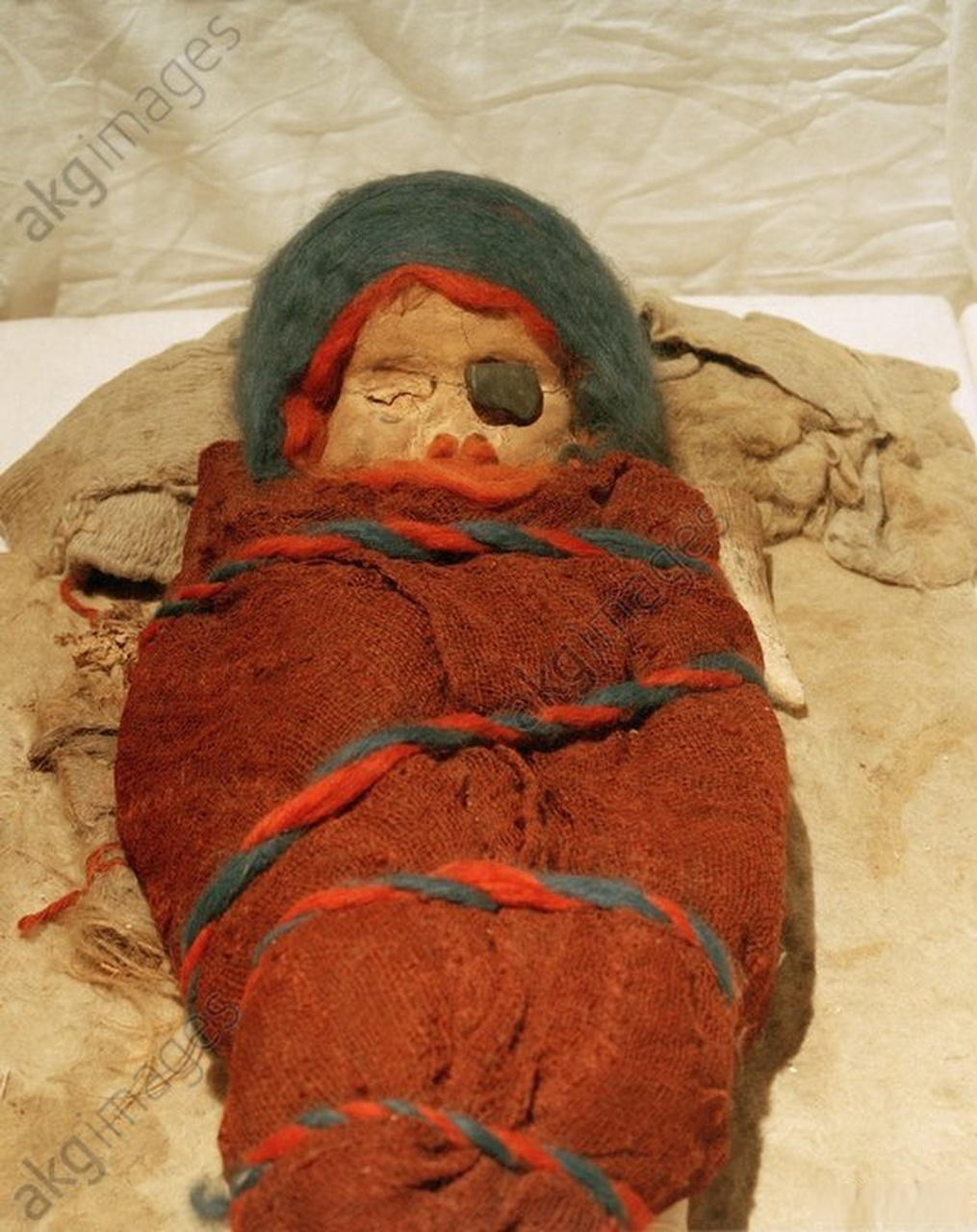 婴儿木乃伊,新疆