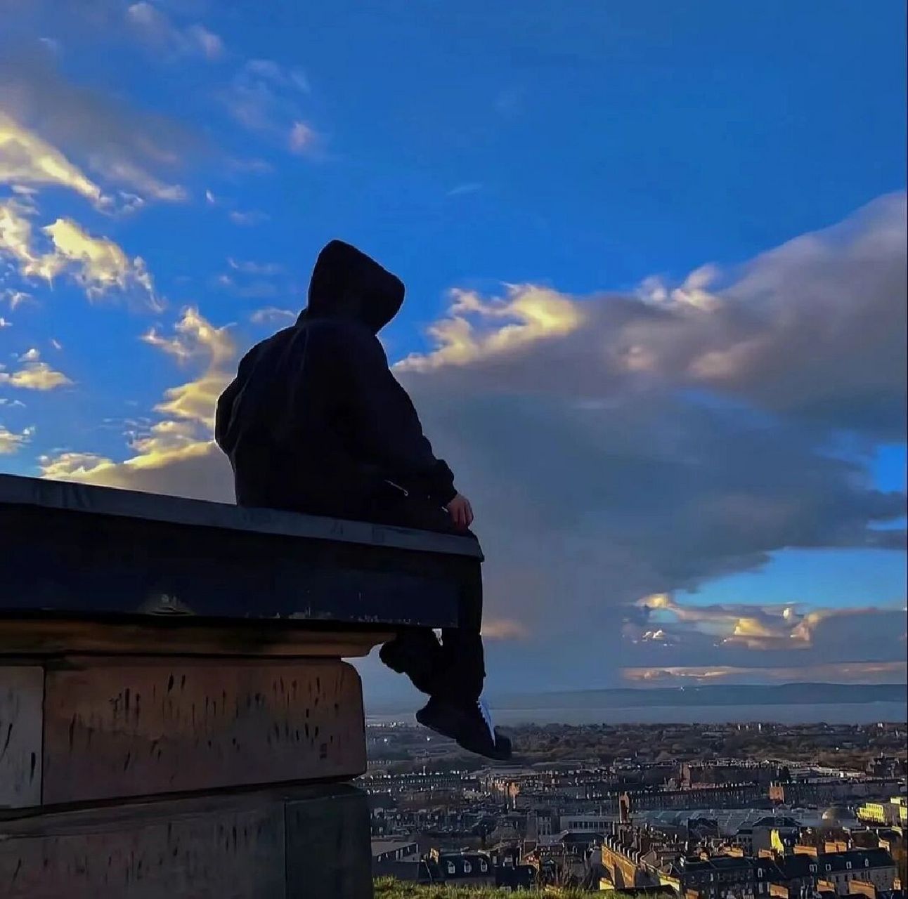 383638393231|氛围感男头 考试 校园 朋友 夕阳 遇见