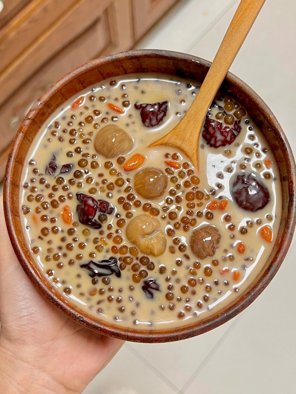 自制红糖红枣桂圆西米露! 真的好适合秋冬女孩子喝啊!