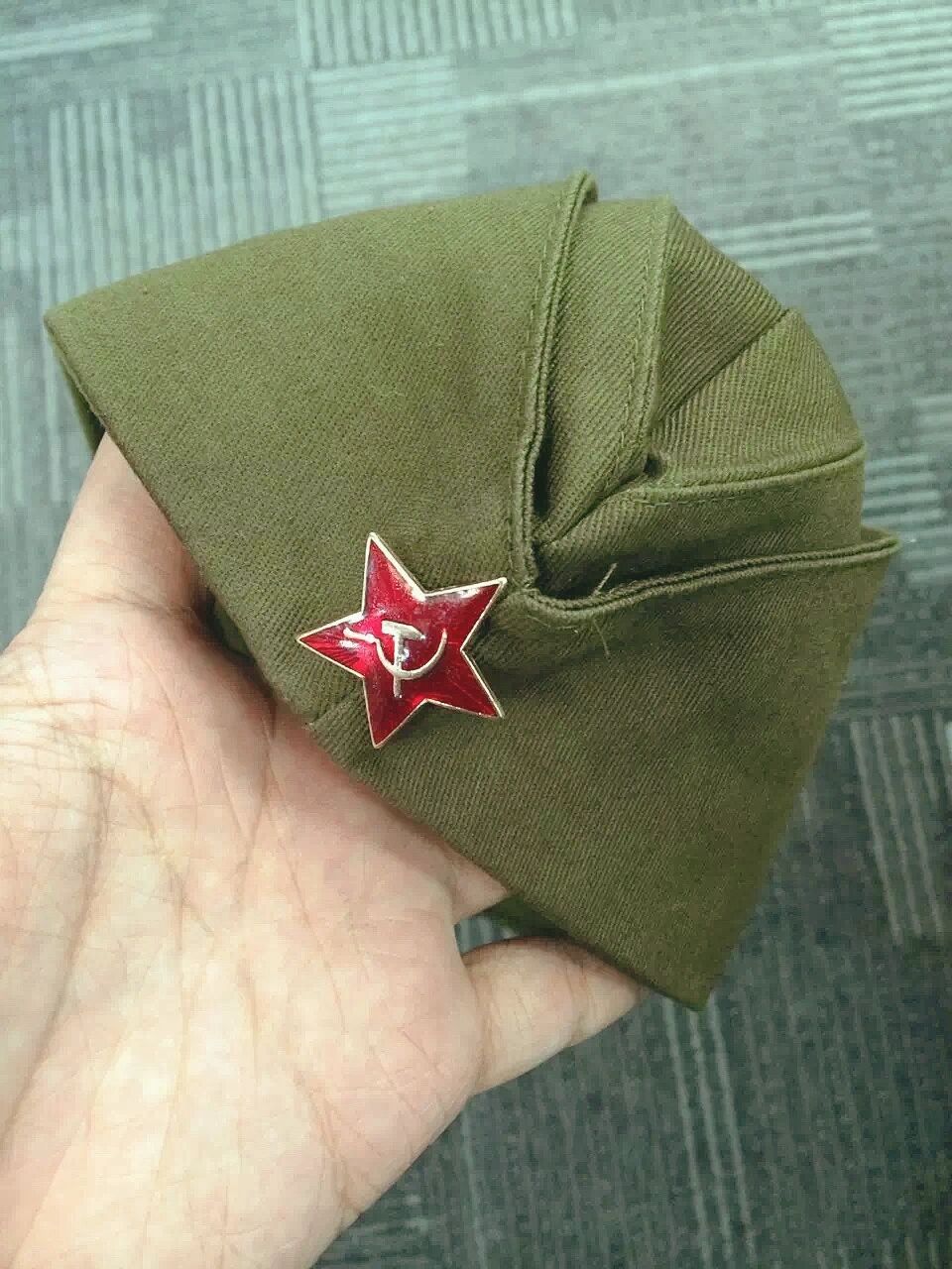 兵临城下的苏联军帽 苏联士兵瓦西里同德军上校对决时佩戴的同款军帽