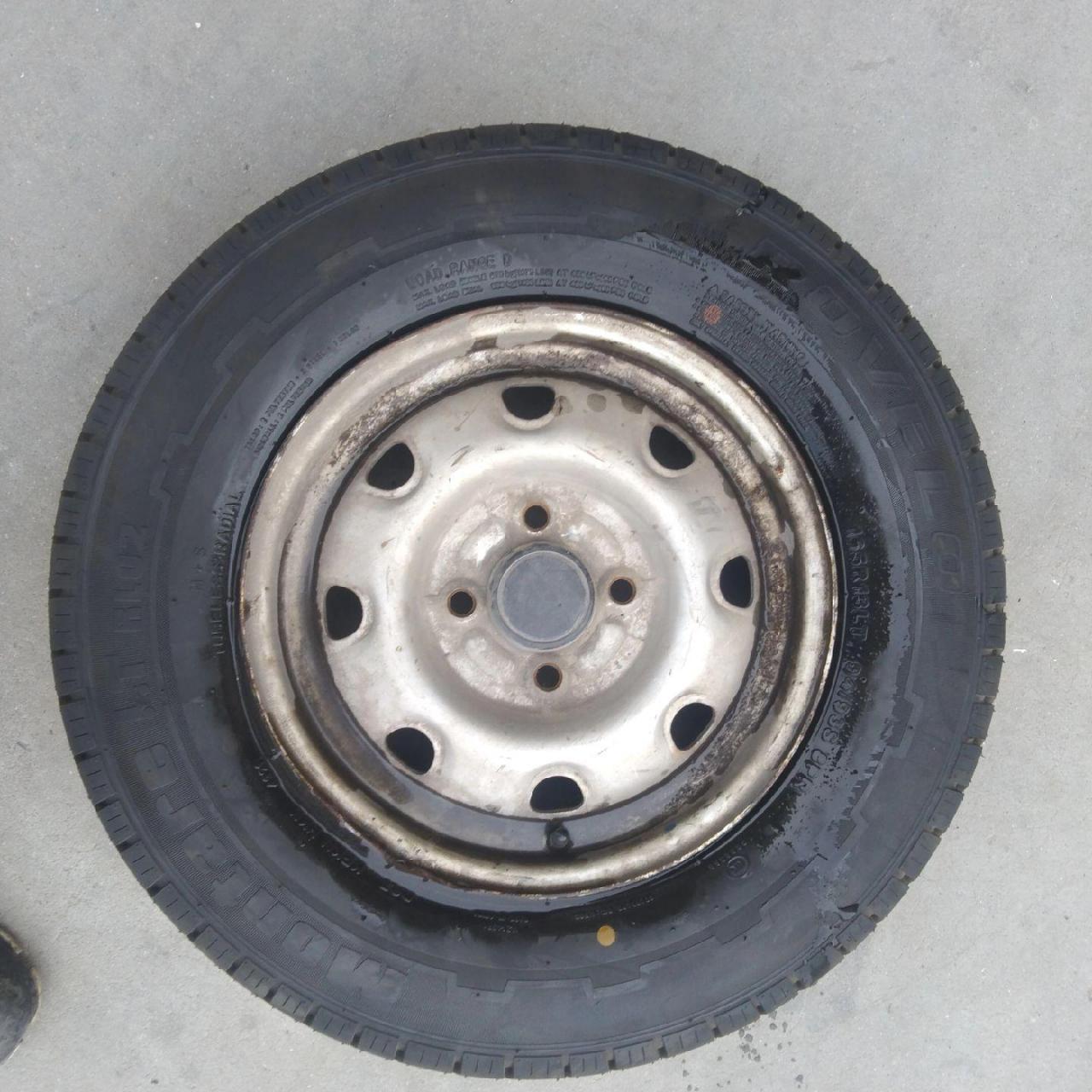 昌河双排更换赛轮锐科途轮胎165一13lt加厚一条,完美上车.
