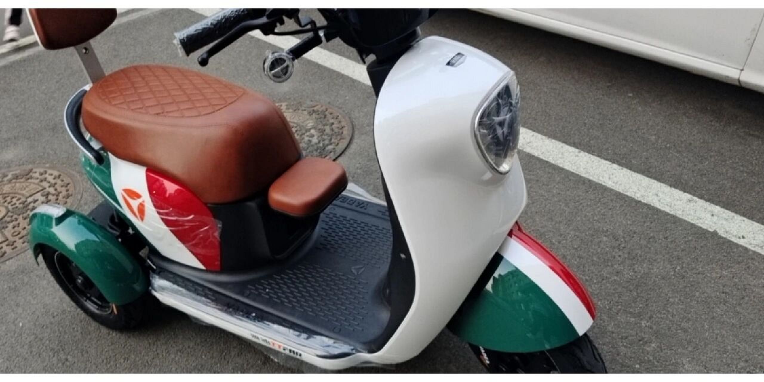 喜提 -  雅迪三轮电动车(冠能a7) 01 78喜提 半个月了,来回上下班