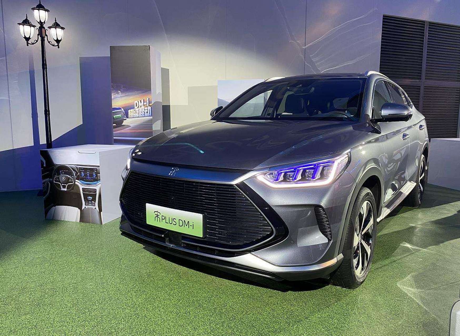 比亚迪宋plus dmi黑武士改色.