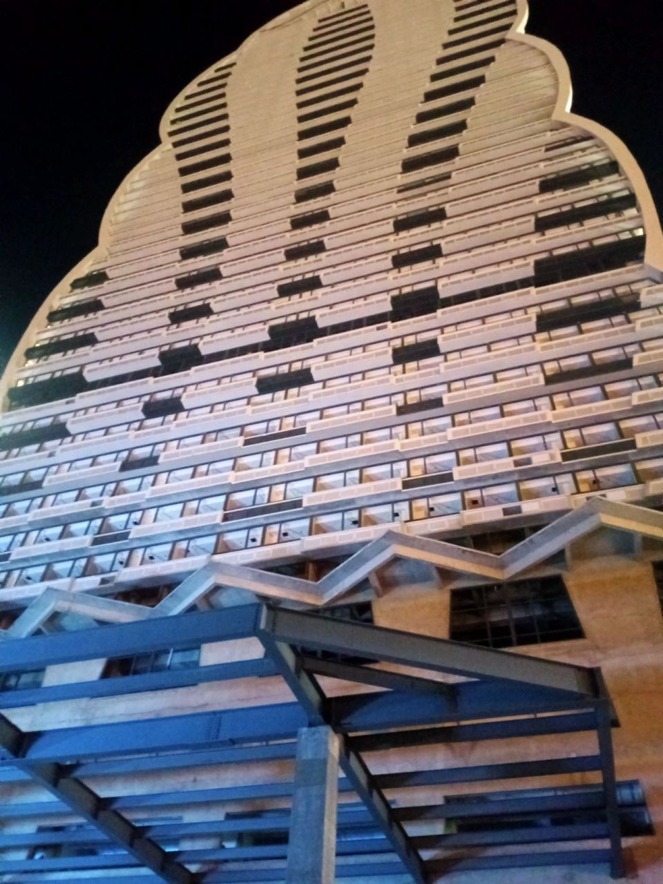 版纳地标——告庄孔雀楼 千万客流,投资好选择