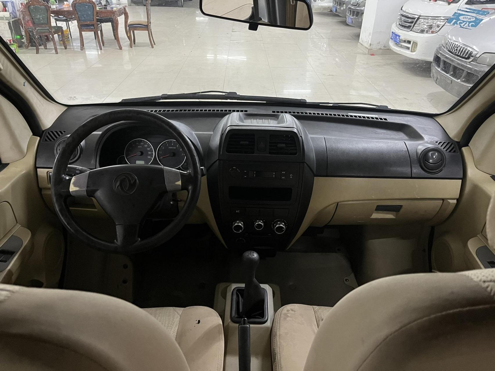 东风小康c37面包车