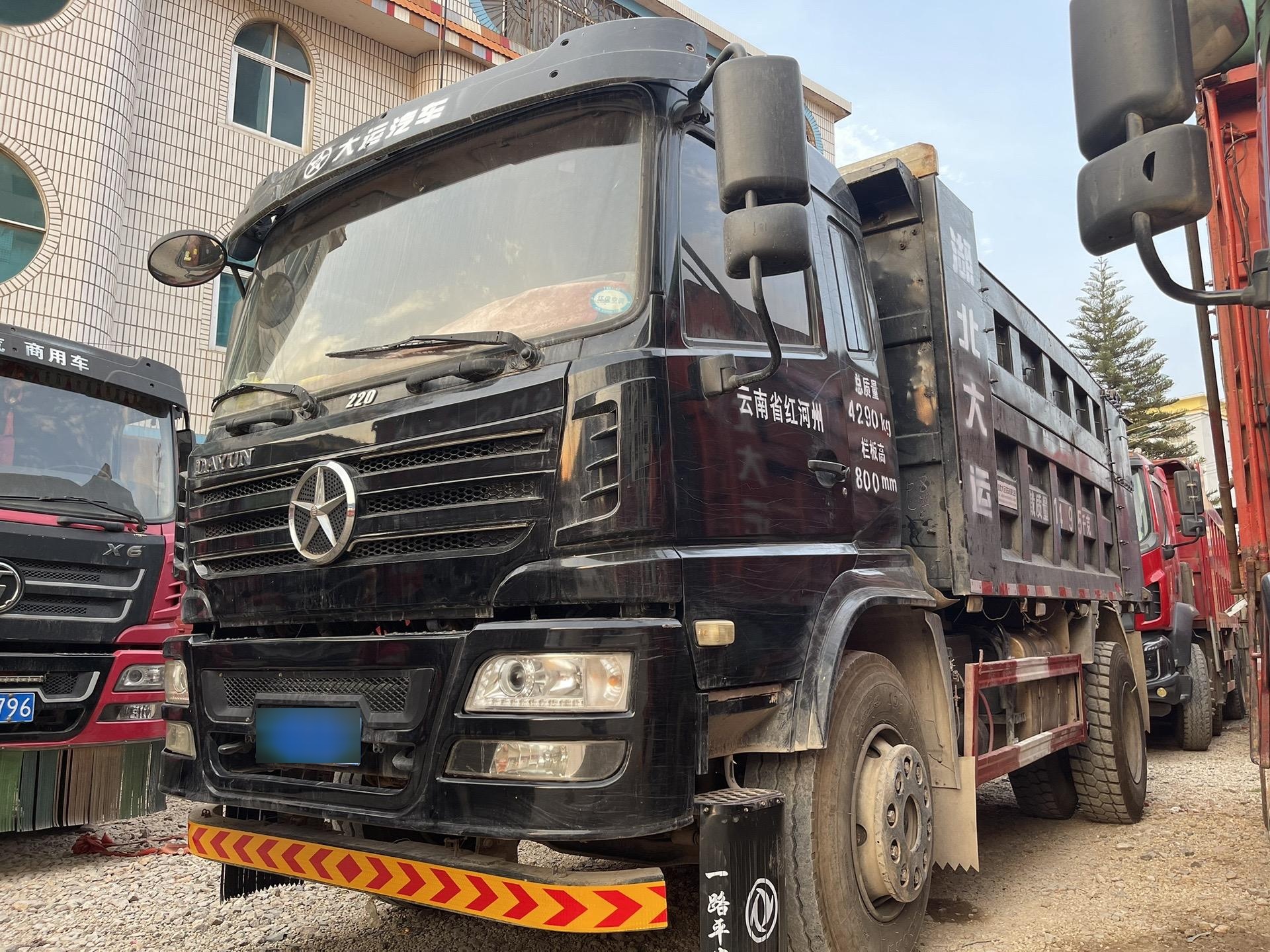 大运汽车.风景国五4缸220马力!19年4月上牌,法士特10档,4