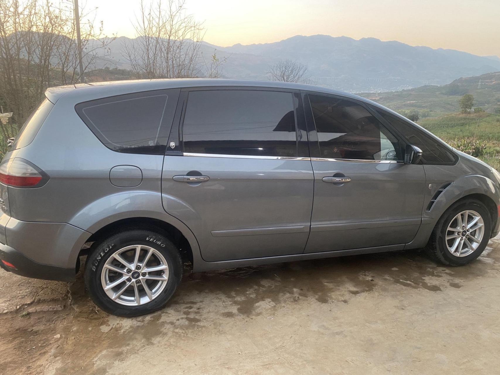 福特麦柯斯 s-max  2.3l手自一体七座商务车