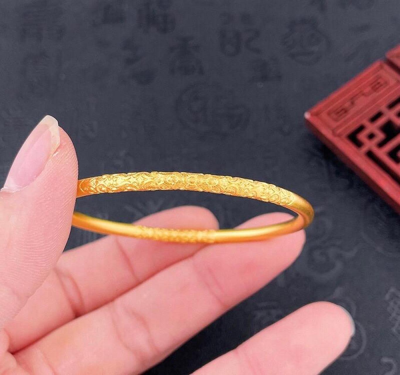 2024年最火黄金手镯 1祥云黄金手镯:祥瑞之云气,在中国传统神话内