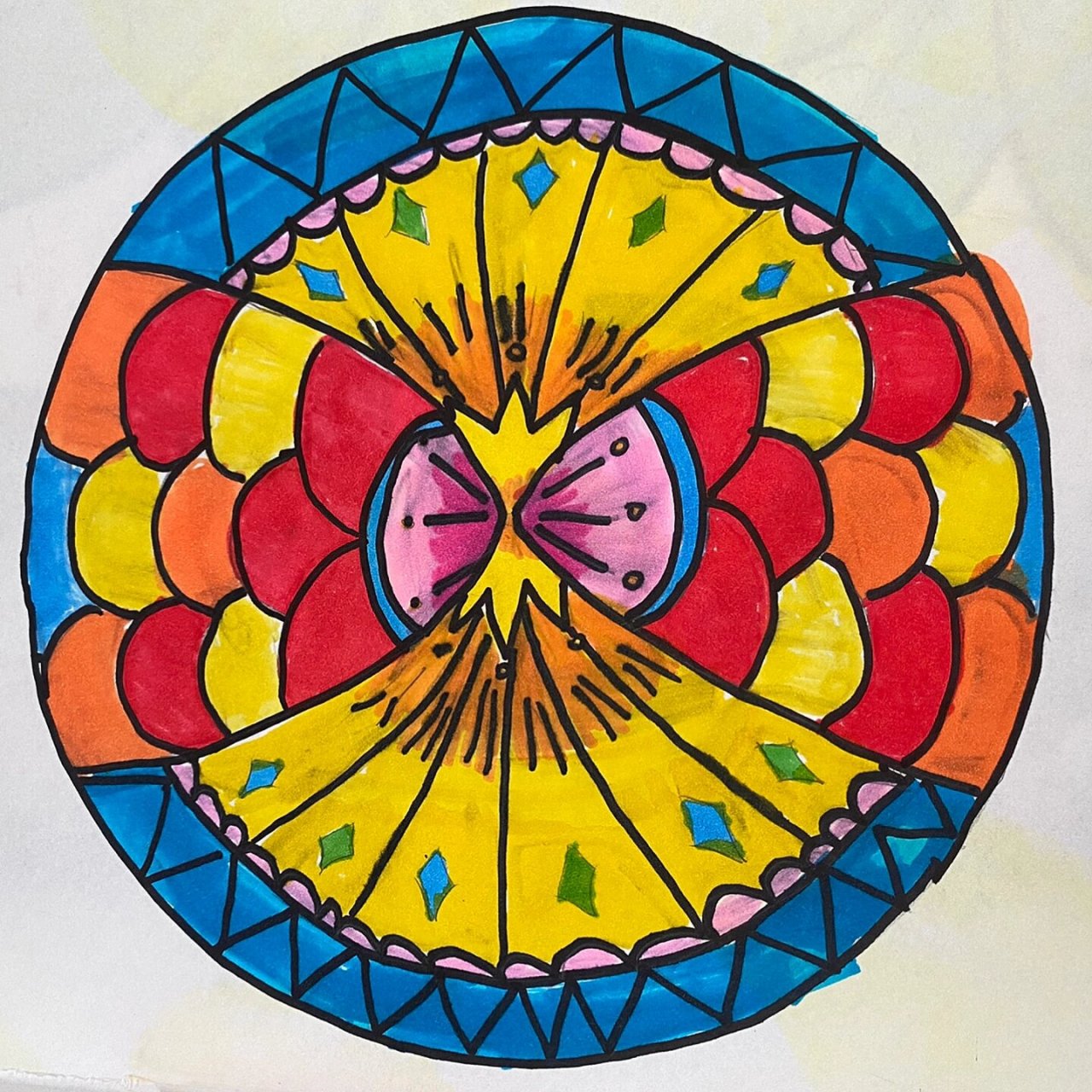 五年级上册美丽的纹样学生们的作品,棒棒哒.