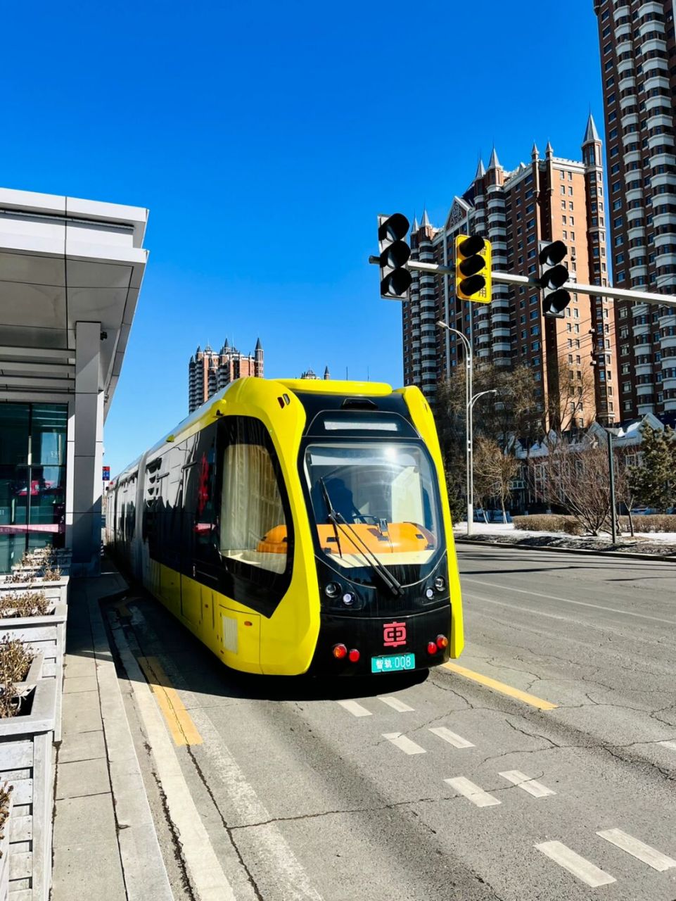 31免费坐智轨 08春天到了,哈尔滨新区的智轨终于试运行了!