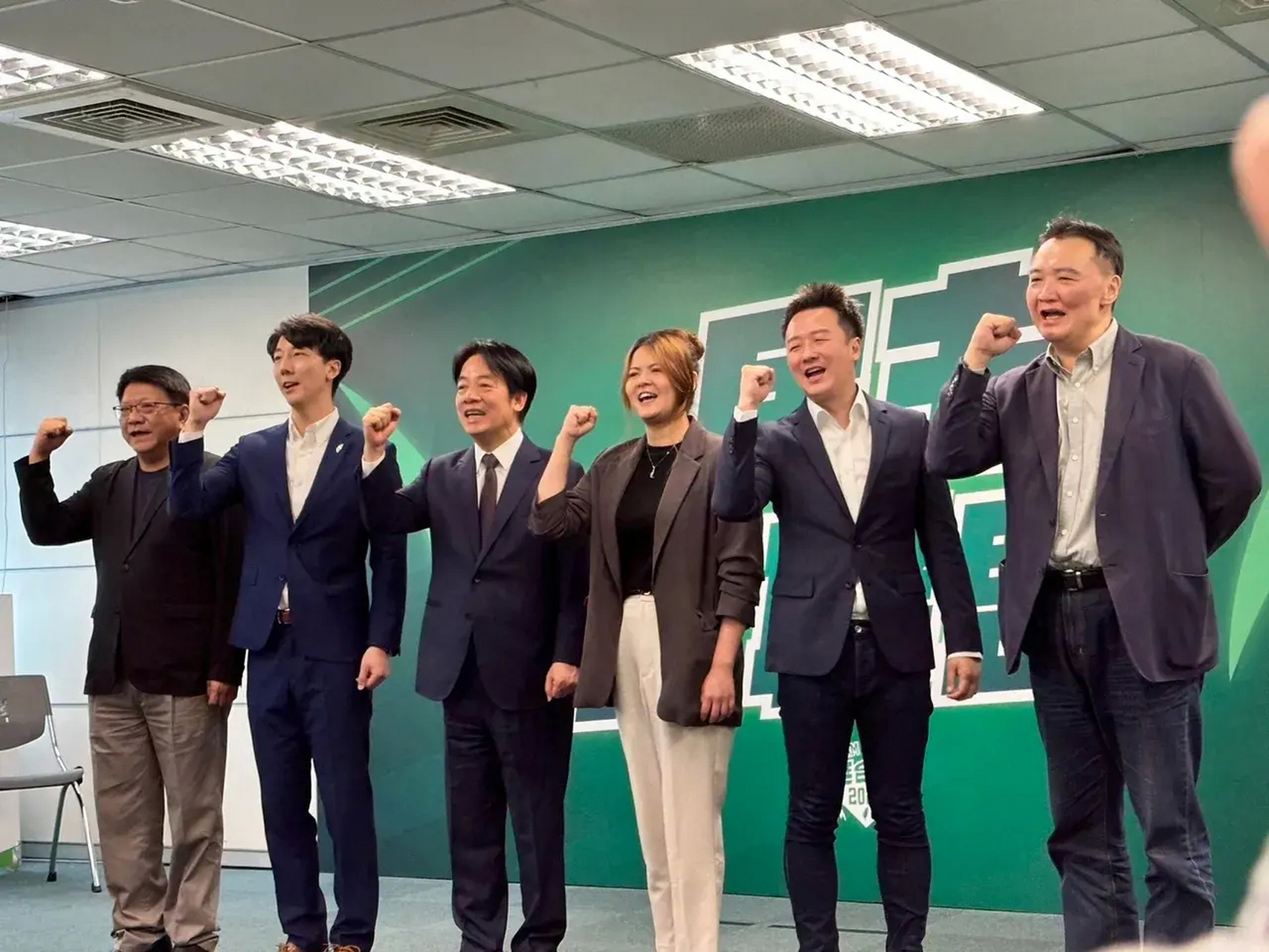 "田鼠哥"李正皓被民进党招安,将参选新北市"立委".