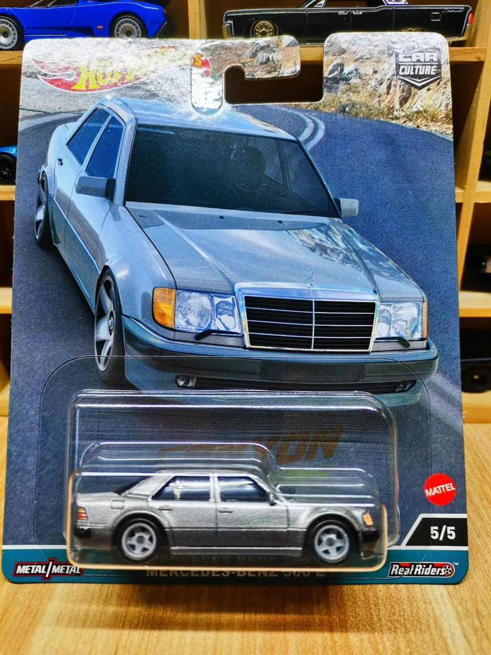 风火轮峡谷勇士系列,奔驰500e,这个车肯定是这套里最火的车型了,毕竟