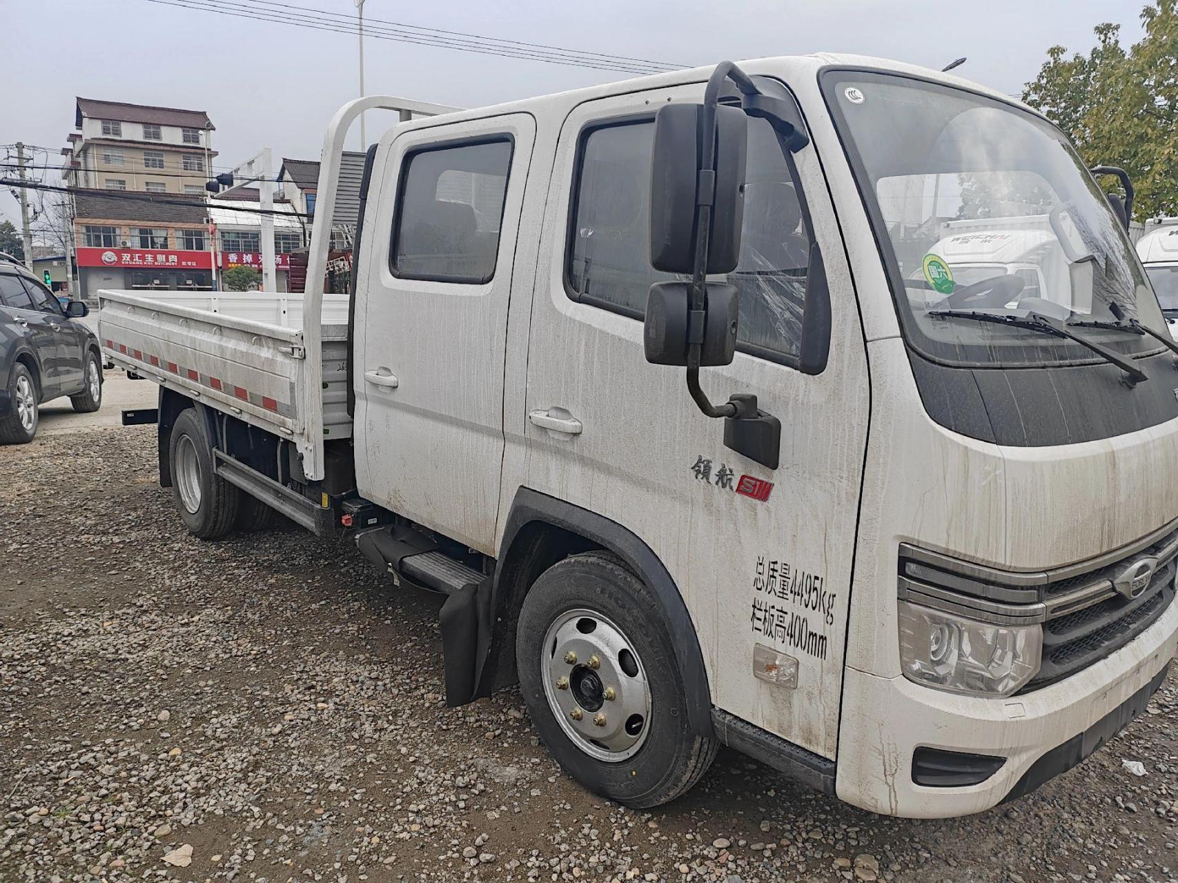 新到福田领航s1柴油双排,全柴q25.