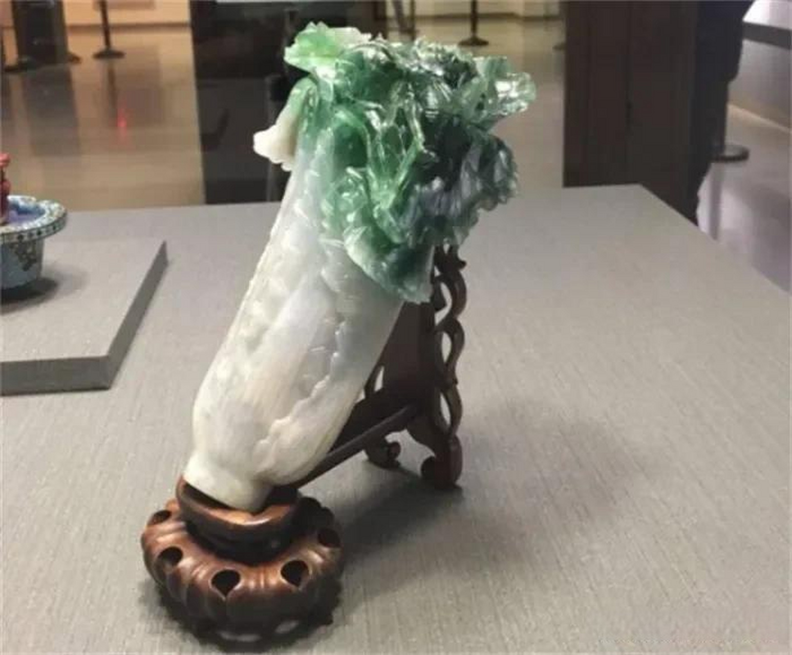 为什么玉雕成白菜形,世所罕见? 国宝白菜