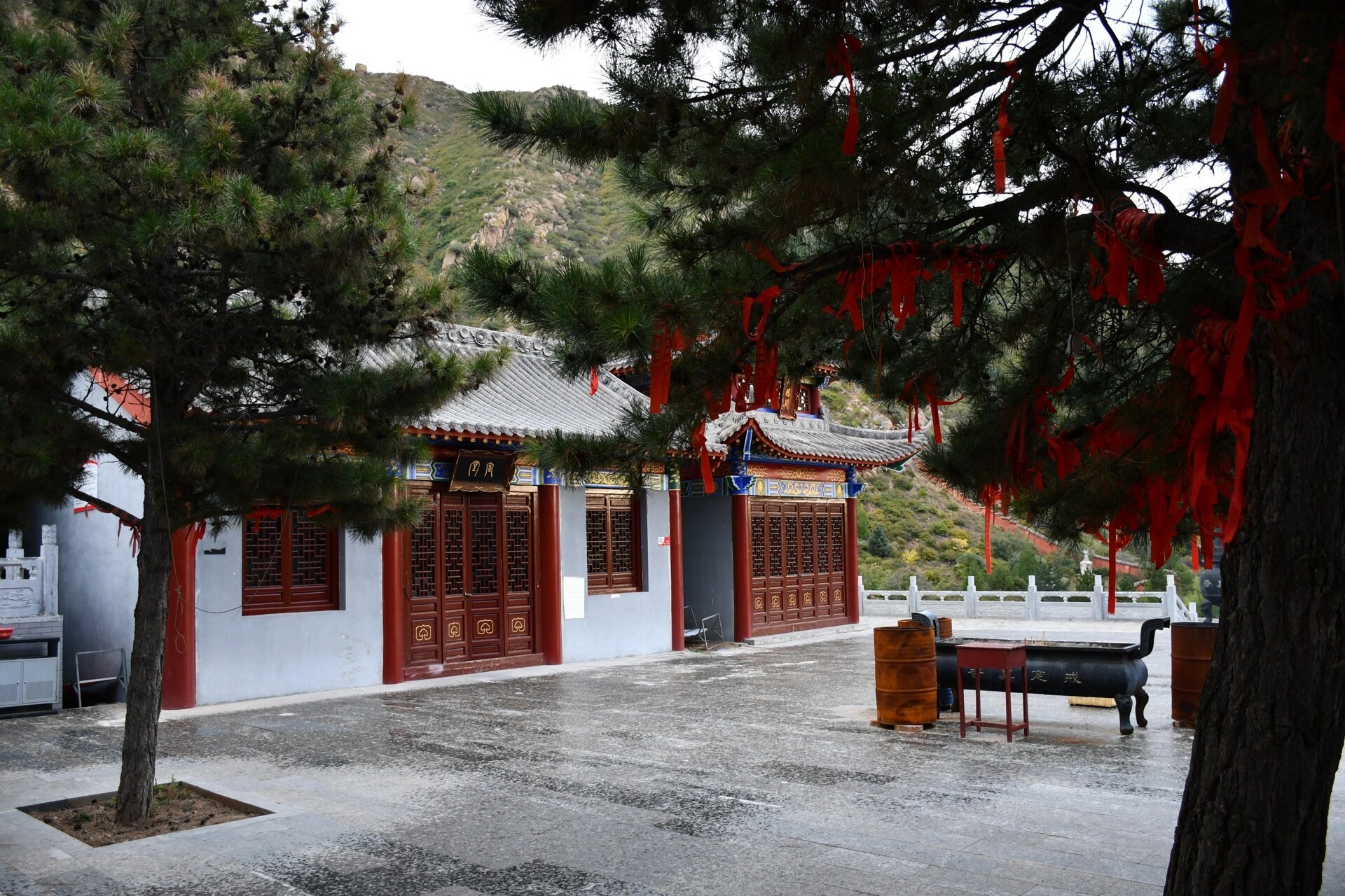 盘山显化寺 【天镇盘山显化寺】,位于山西省大同市天镇县,是一座历史