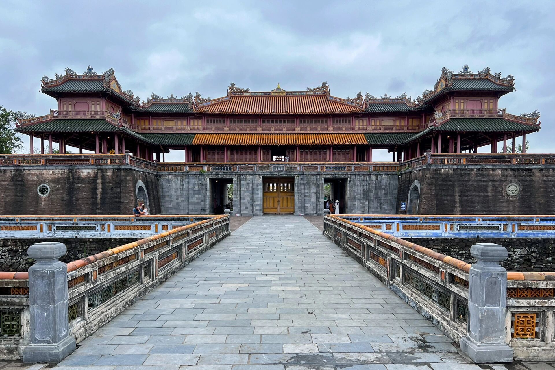 越南阮朝紫禁城|顺化皇城 顺化皇城,又称大内,位于越南承天顺化省顺化