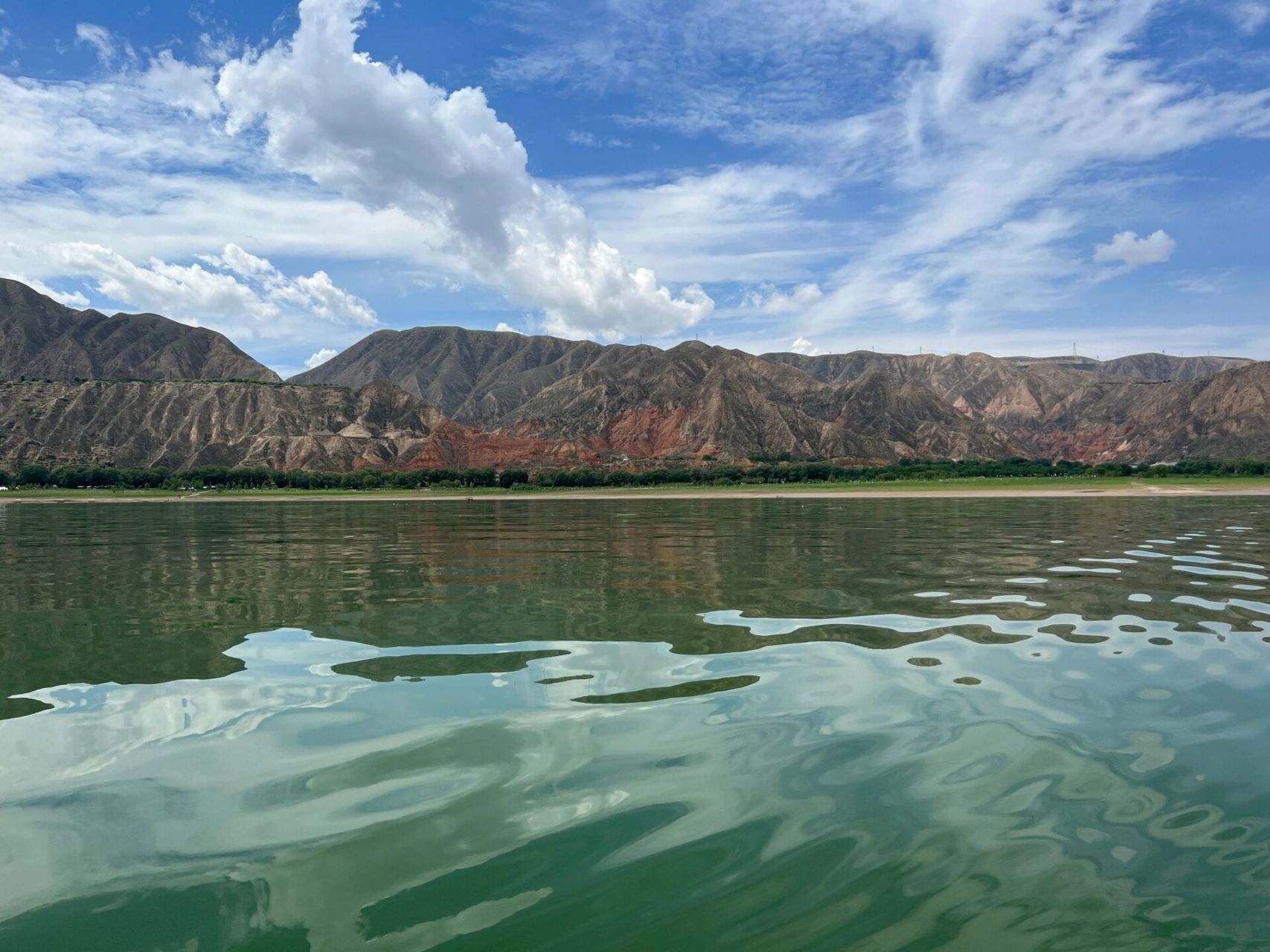 刘家峡一日游攻略      刘家峡水库作为来兰州旅游一个比较推荐的景点