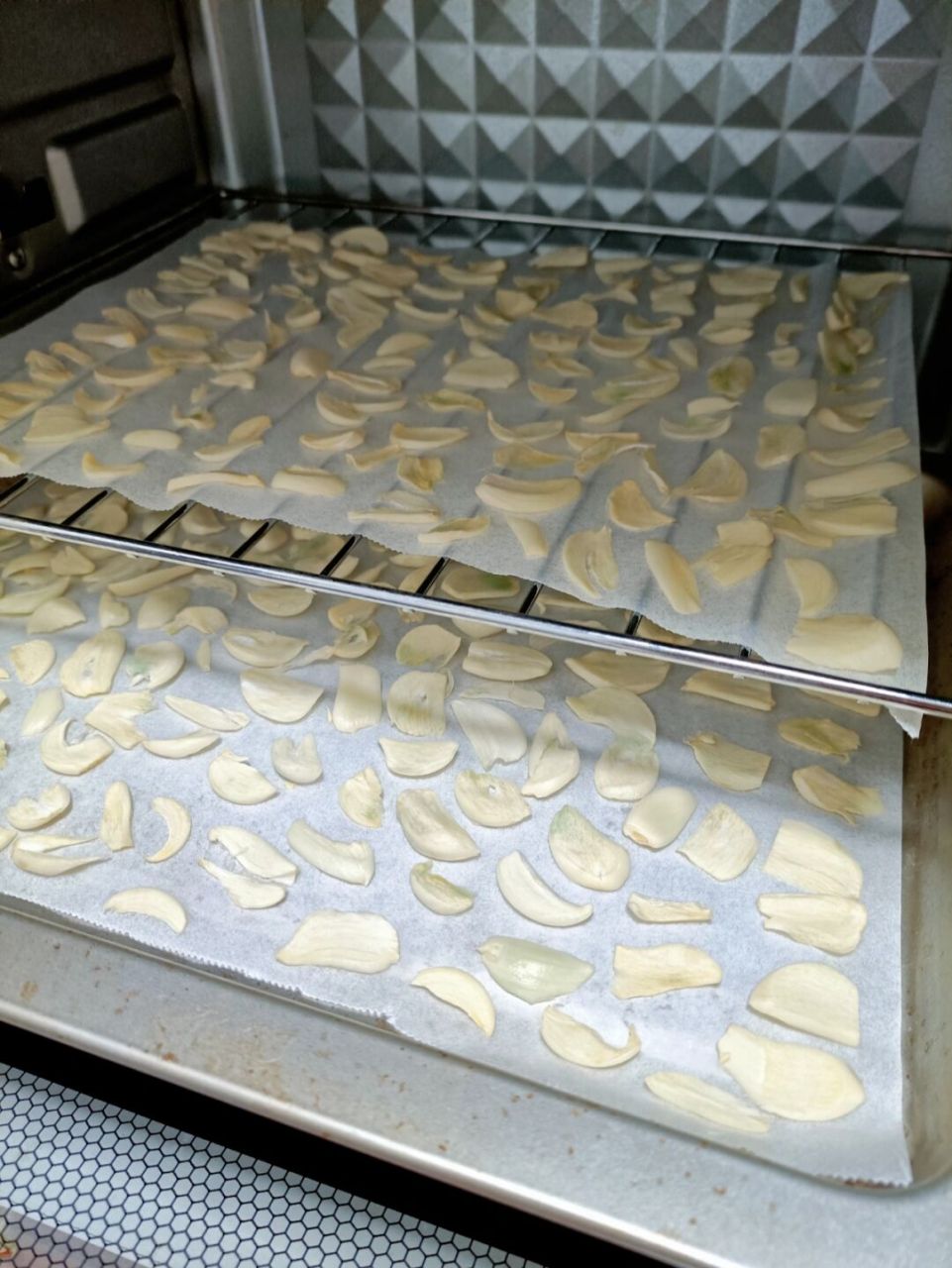 我的蒜粉… 翻车了还是被绿了 看了杰儿视频想做蒜粉 明明仔仔细细认