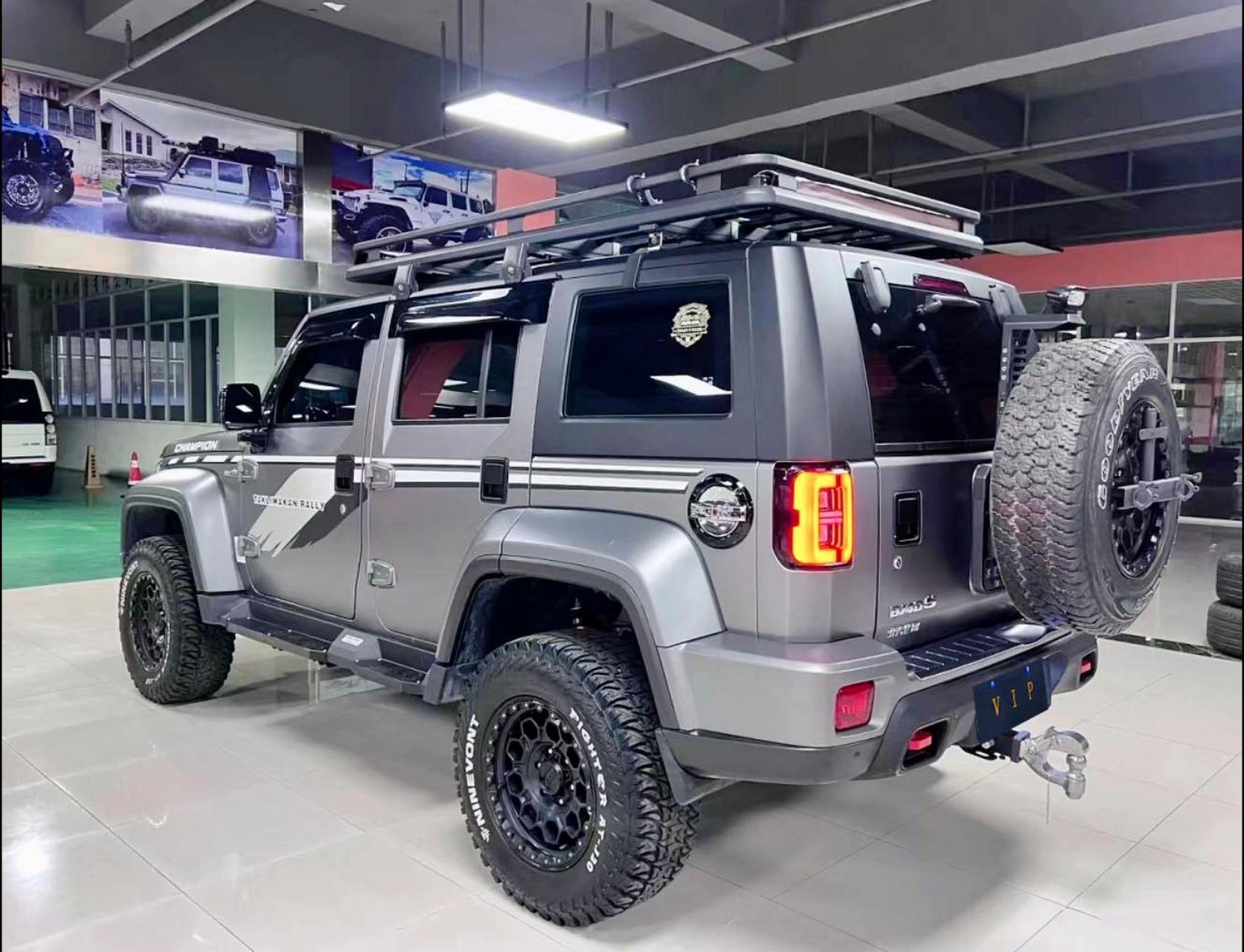 68万.北京bj40 2021款 2.0t 自动四驱环塔冠军版 表显里程:3.