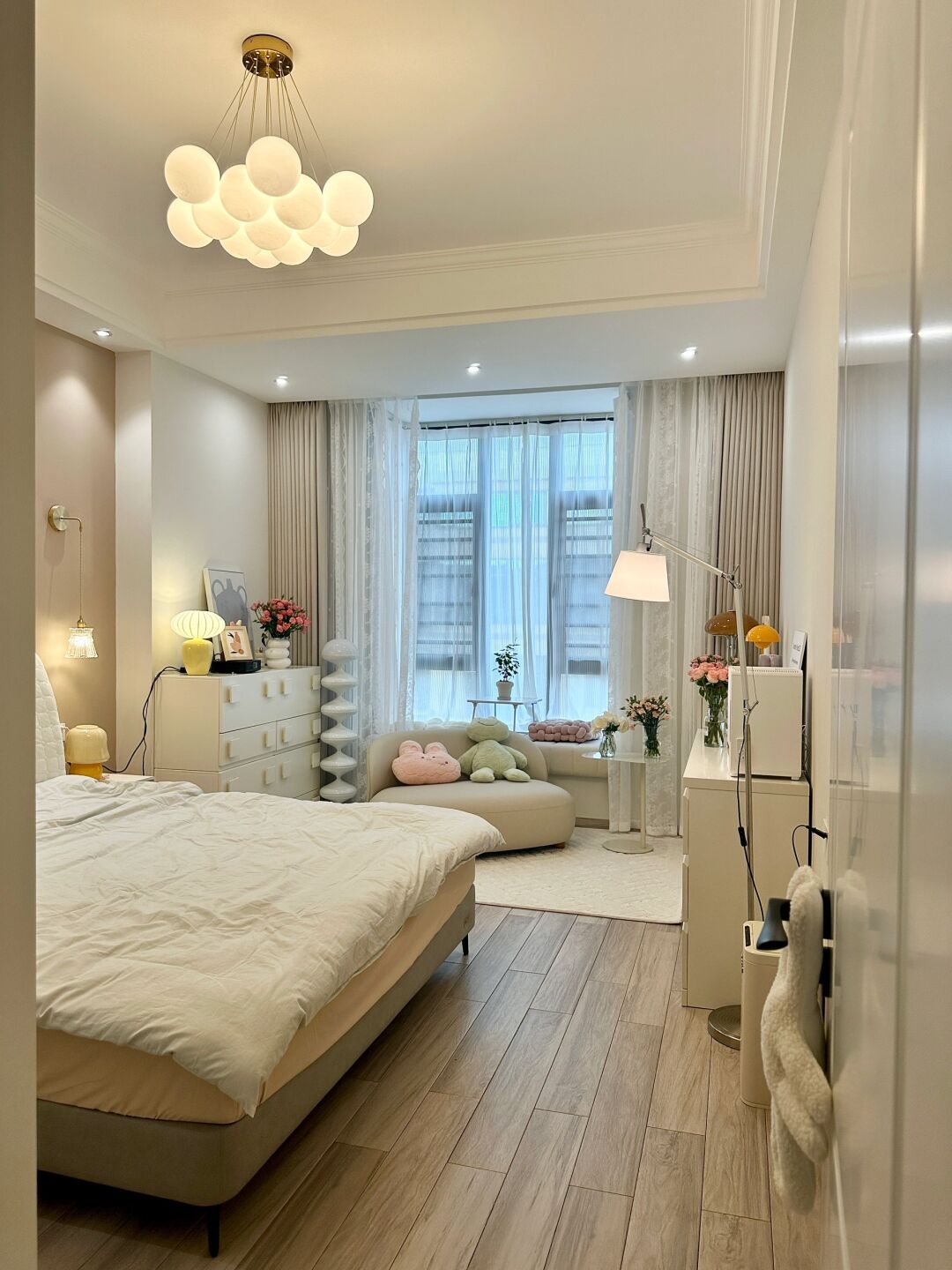 房间布置图简单漂亮活力式装修房间布置什么颜色之间搭配好看图片女生