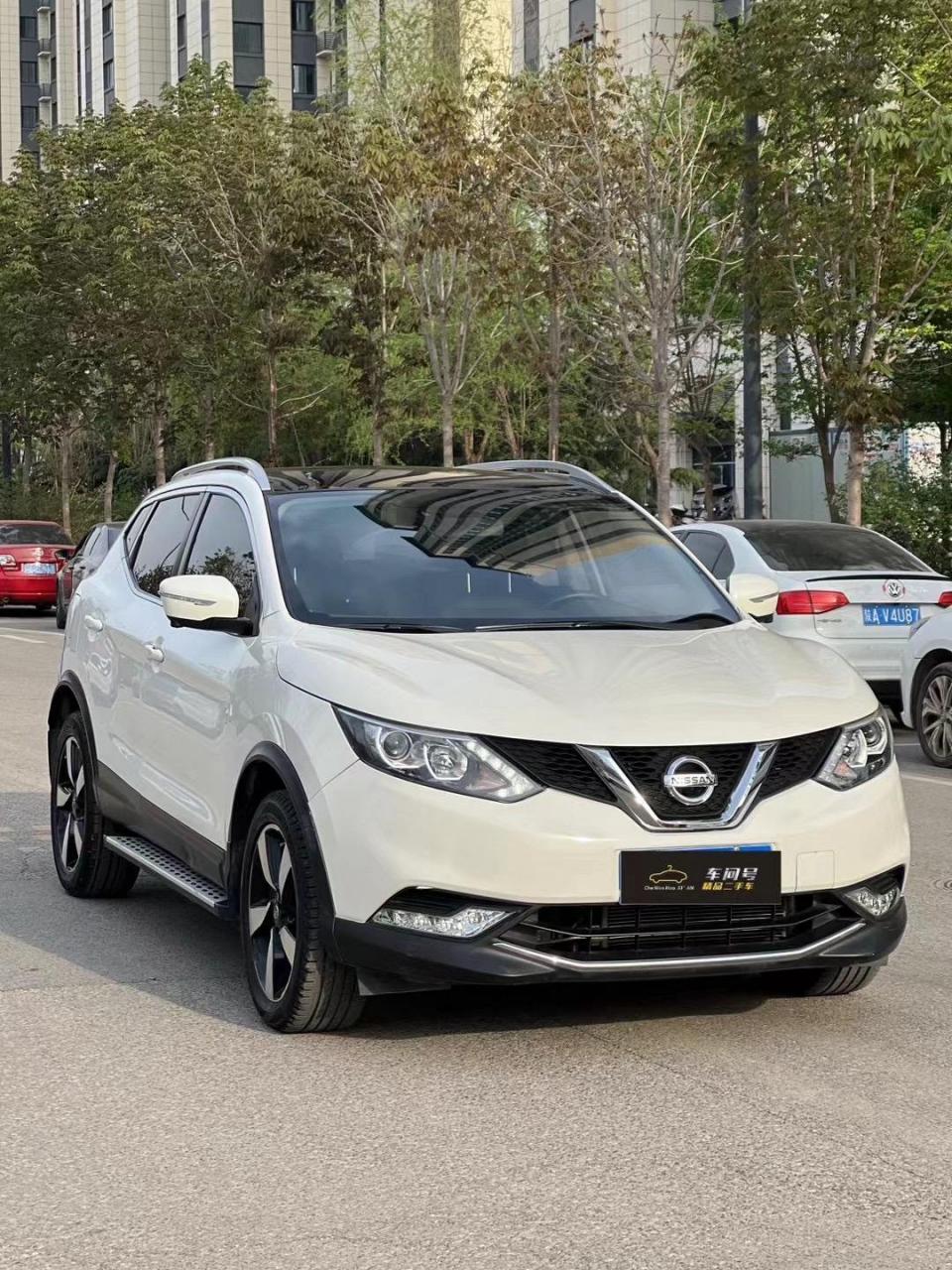 17年逍客2.0自动豪华,更换塑料中网前杠,几个面补漆,6.