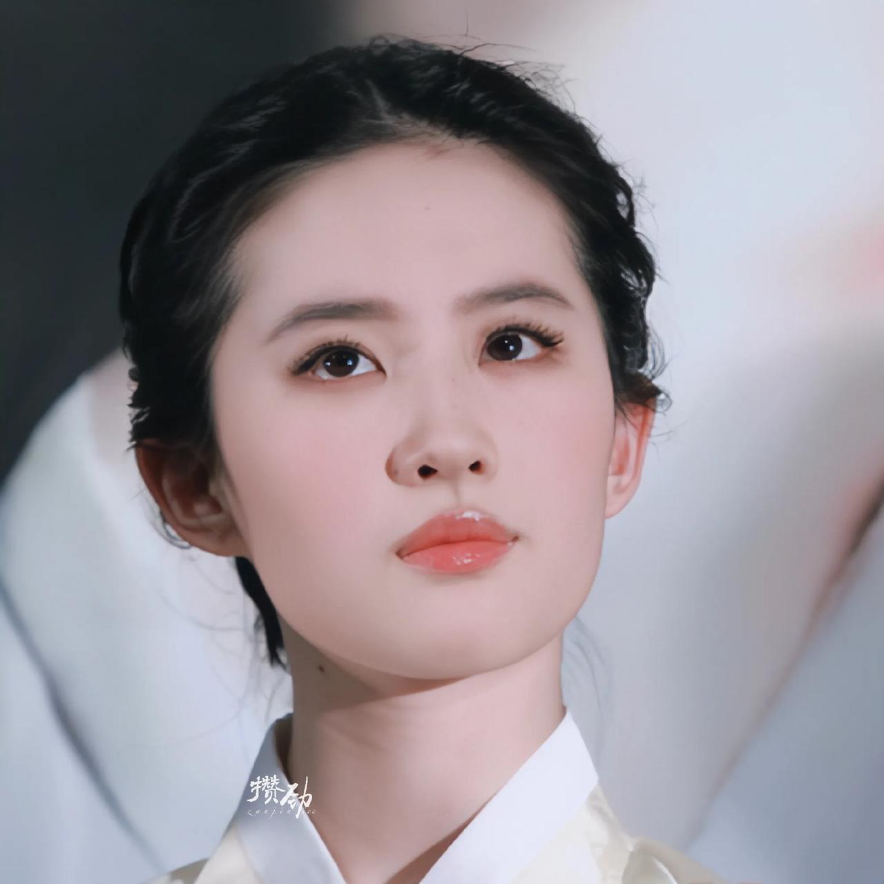 刘亦菲在韩国宣传倩女幽魂的活动图,韩国人被美得惊掉下巴:不愧是中国
