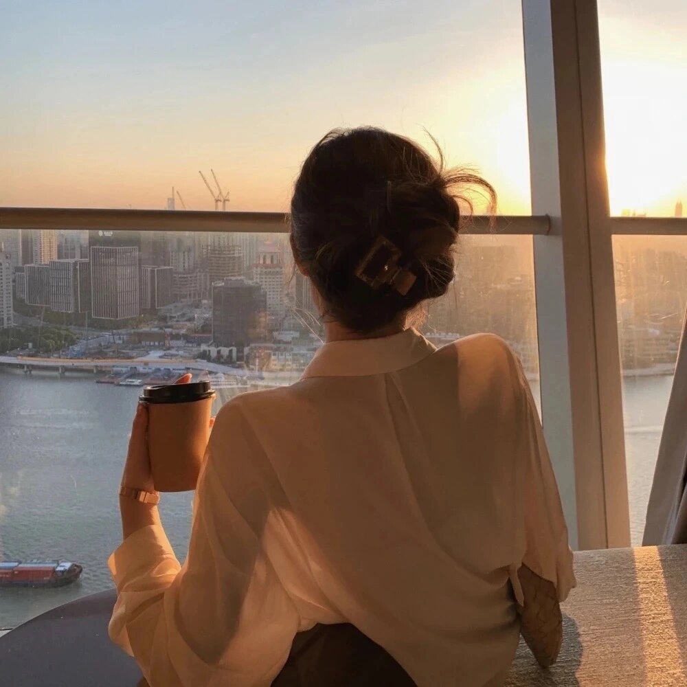 ins风唯美背影女生头像