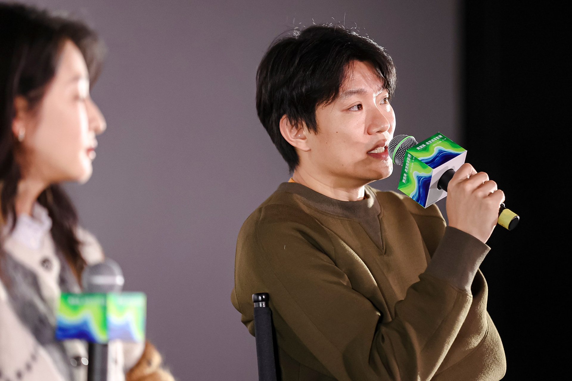 青葱计划#《日光之下》的映后交流活动上,@导演梁鸣 向观众分享了