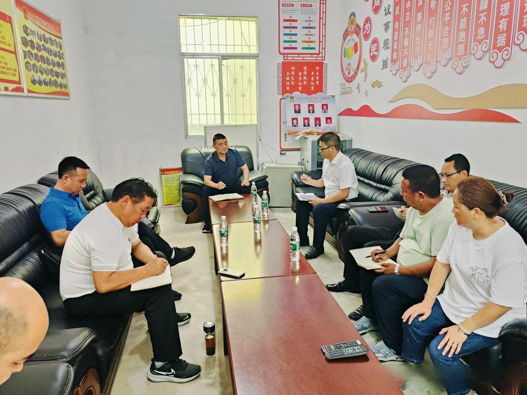 7月28日上午,冕宁县委书记马小宁带领政法,国土和水务等相关部门负责