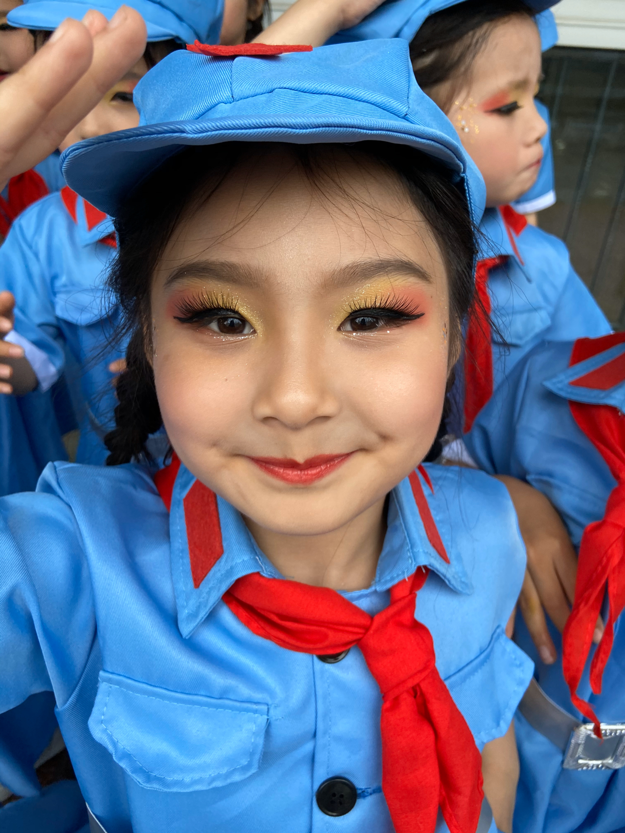 小姐姐妆面是用来朗诵用的,舞蹈同样适用.