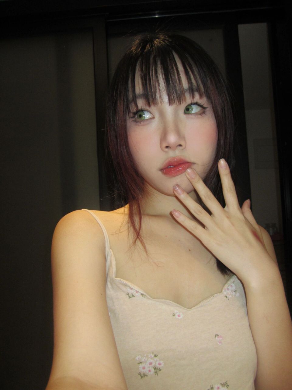 有腋毛 姐照样美 自从在小冲浪多了 感觉自己也变得自信 对很多body