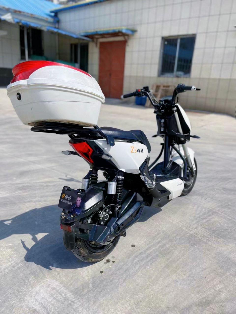 稀有雅迪z3