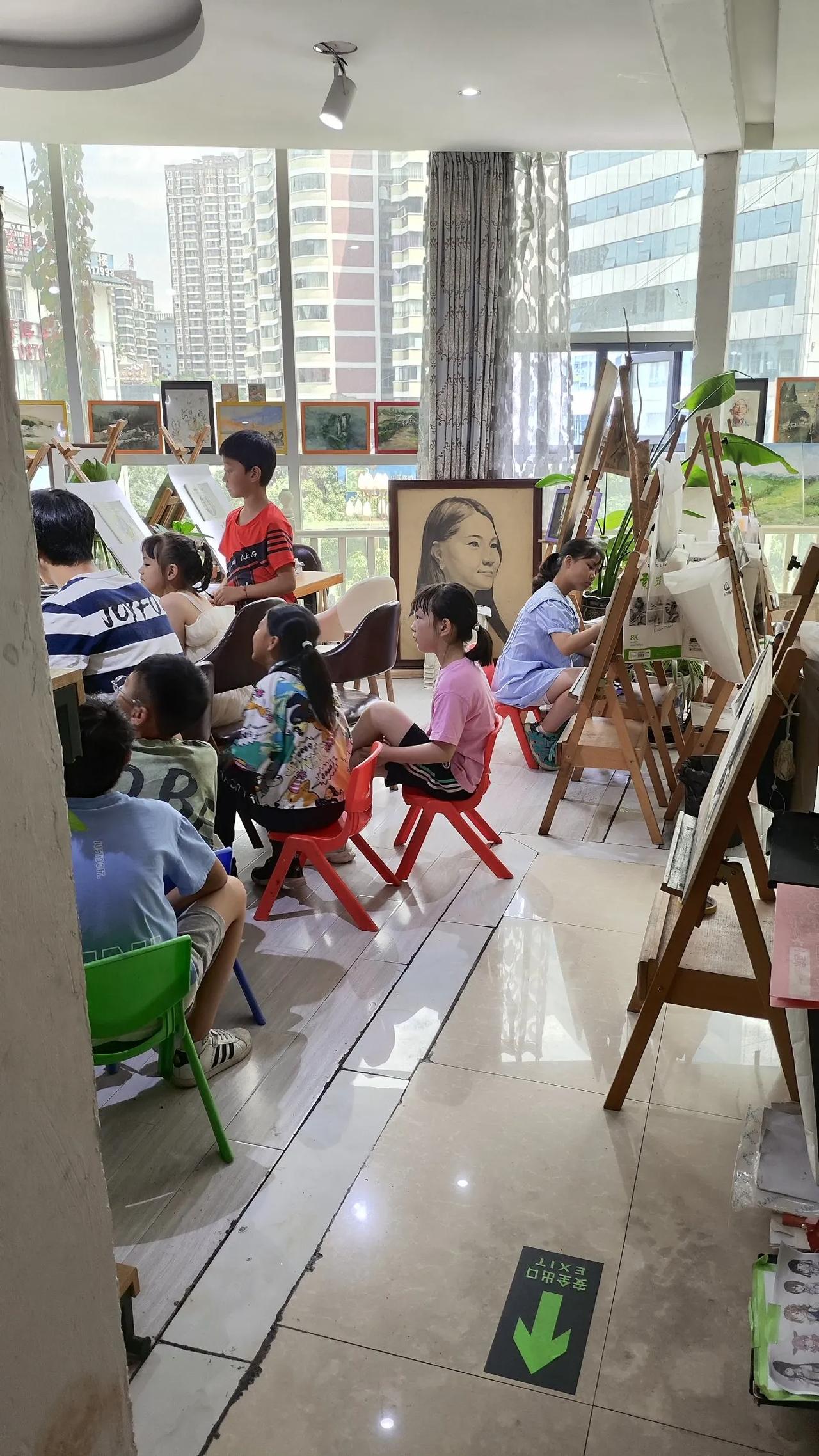 每次放假, 各种兴趣班补习班, 犹如活力无穷的雨后春笋, 孩子们到底