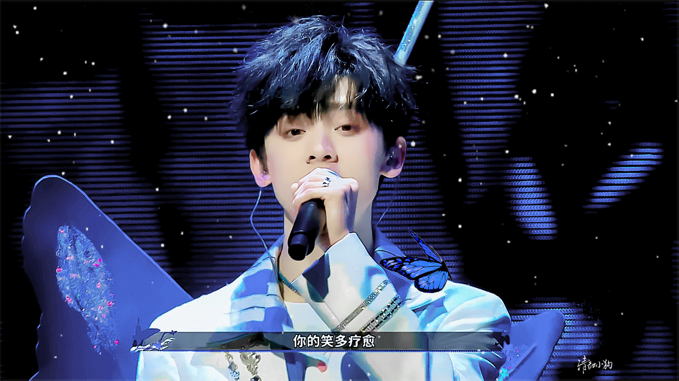 左航17岁生日快乐98tf家族-左航  希望17岁的left永远纯粹清醒,永远